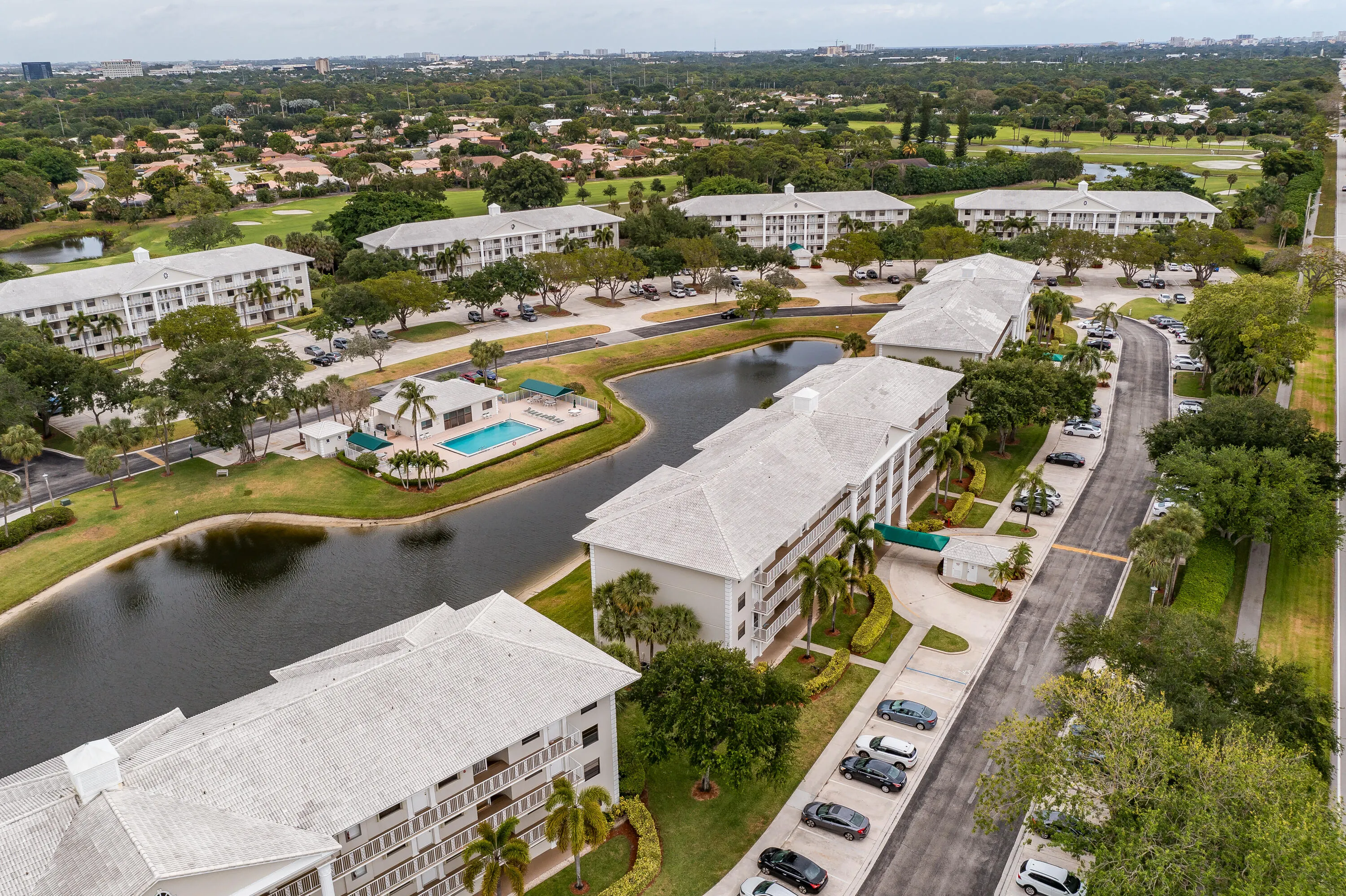 6037 BALBOA Circle #403