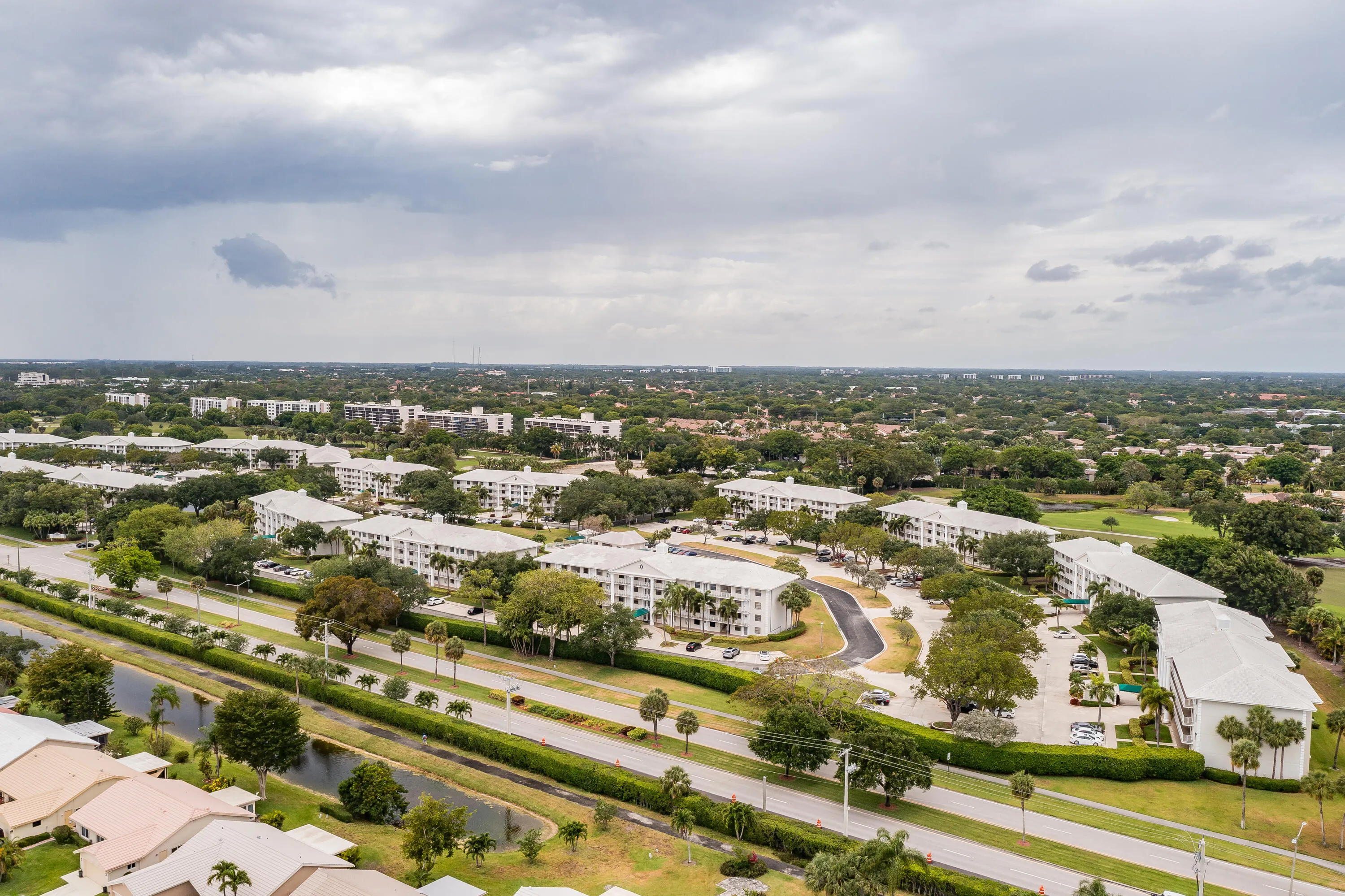 6037 BALBOA Circle #403