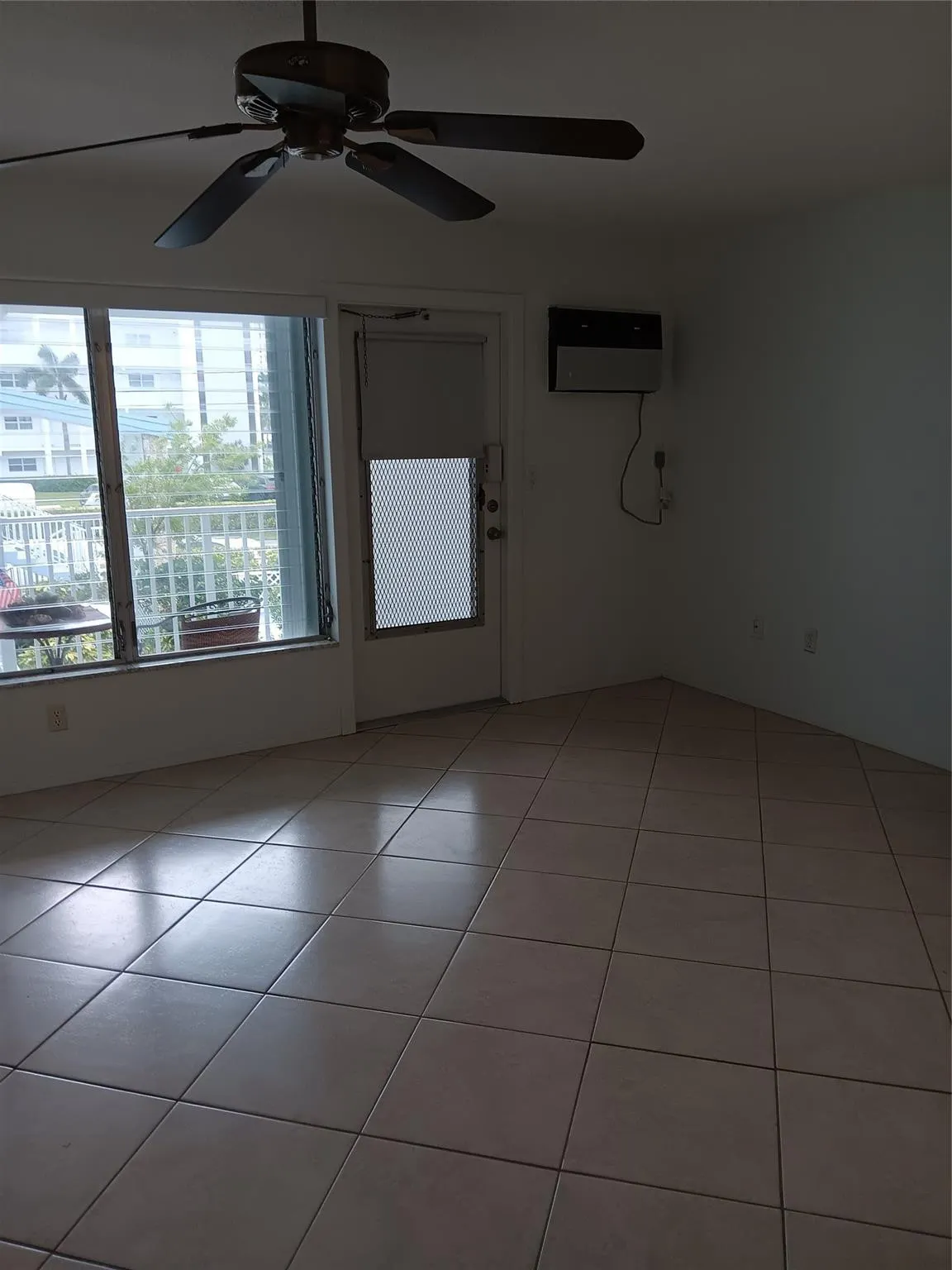 1110 N RIVERSIDE Drive #26