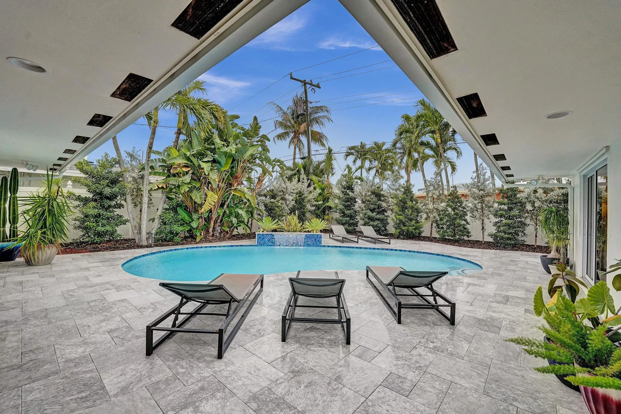 2030 NE 62nd Street