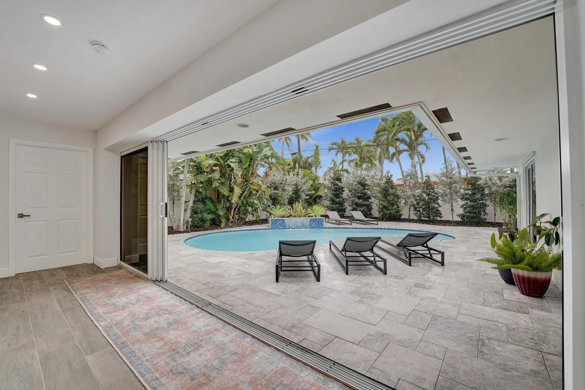2030 NE 62nd Street