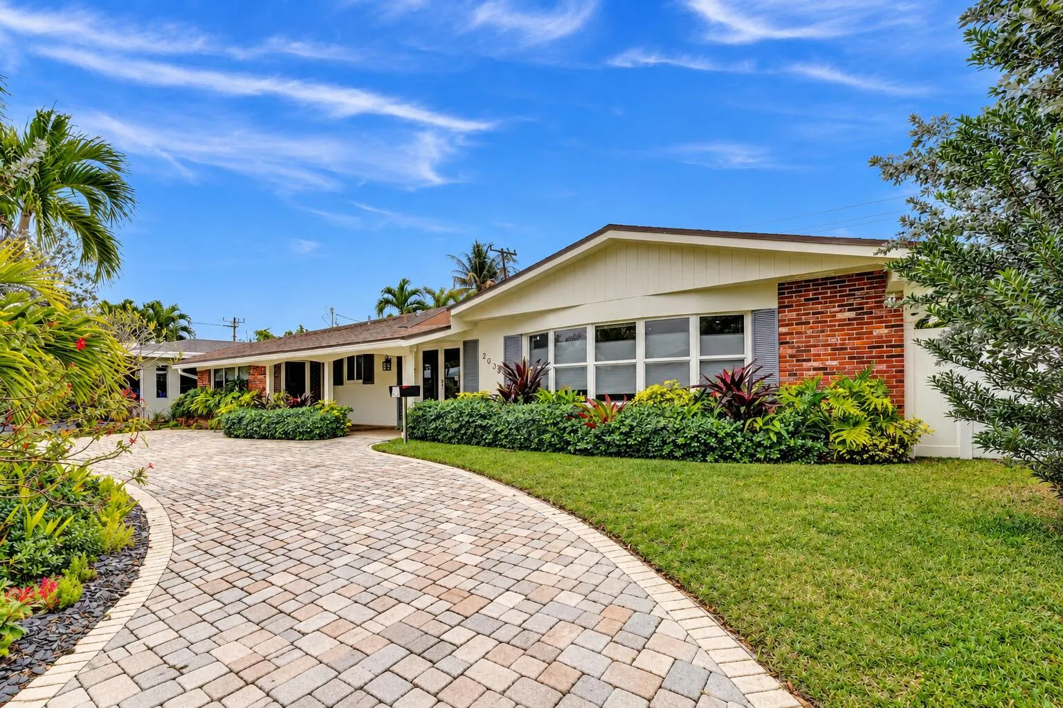 2030 NE 62nd Street