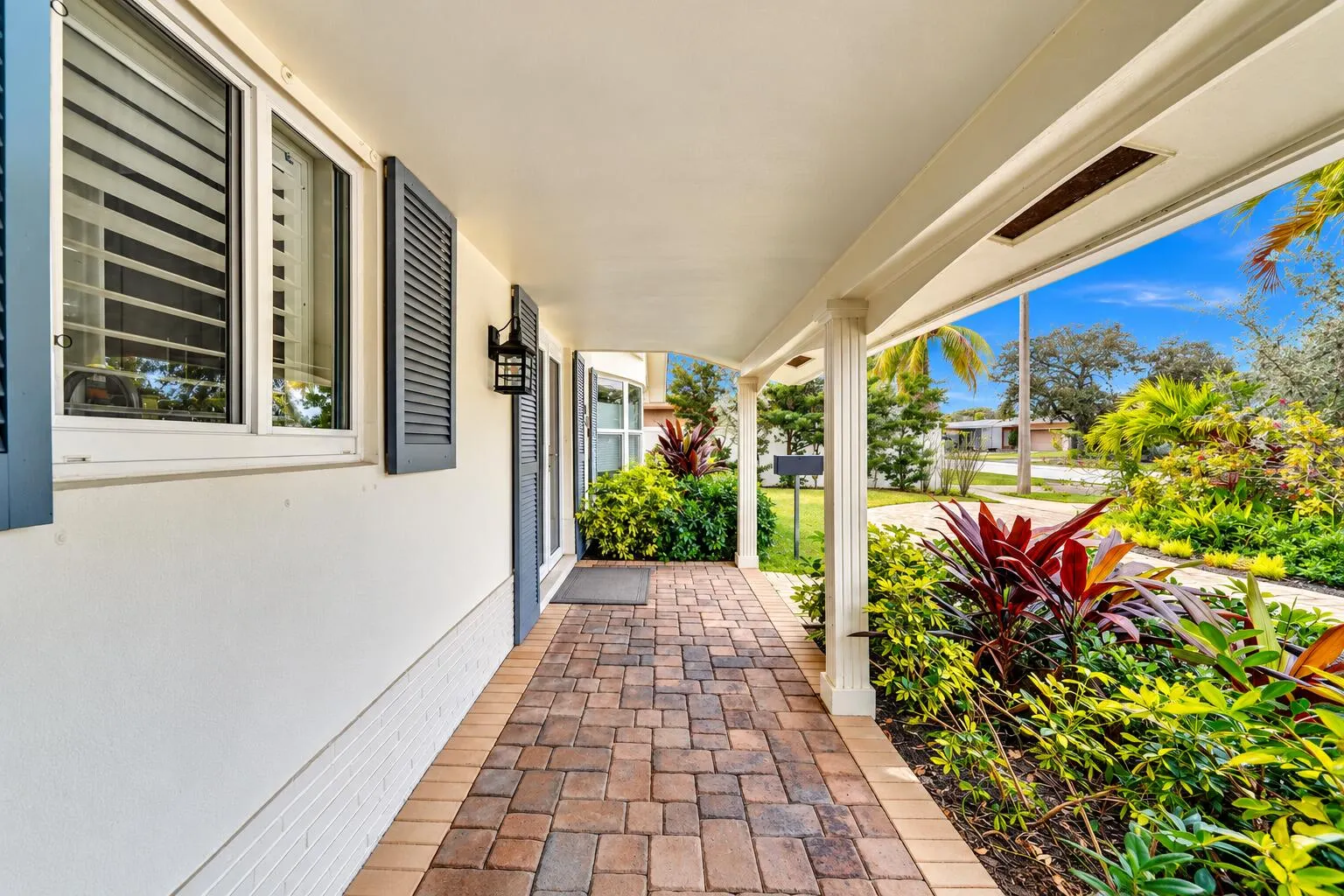 2030 NE 62nd Street