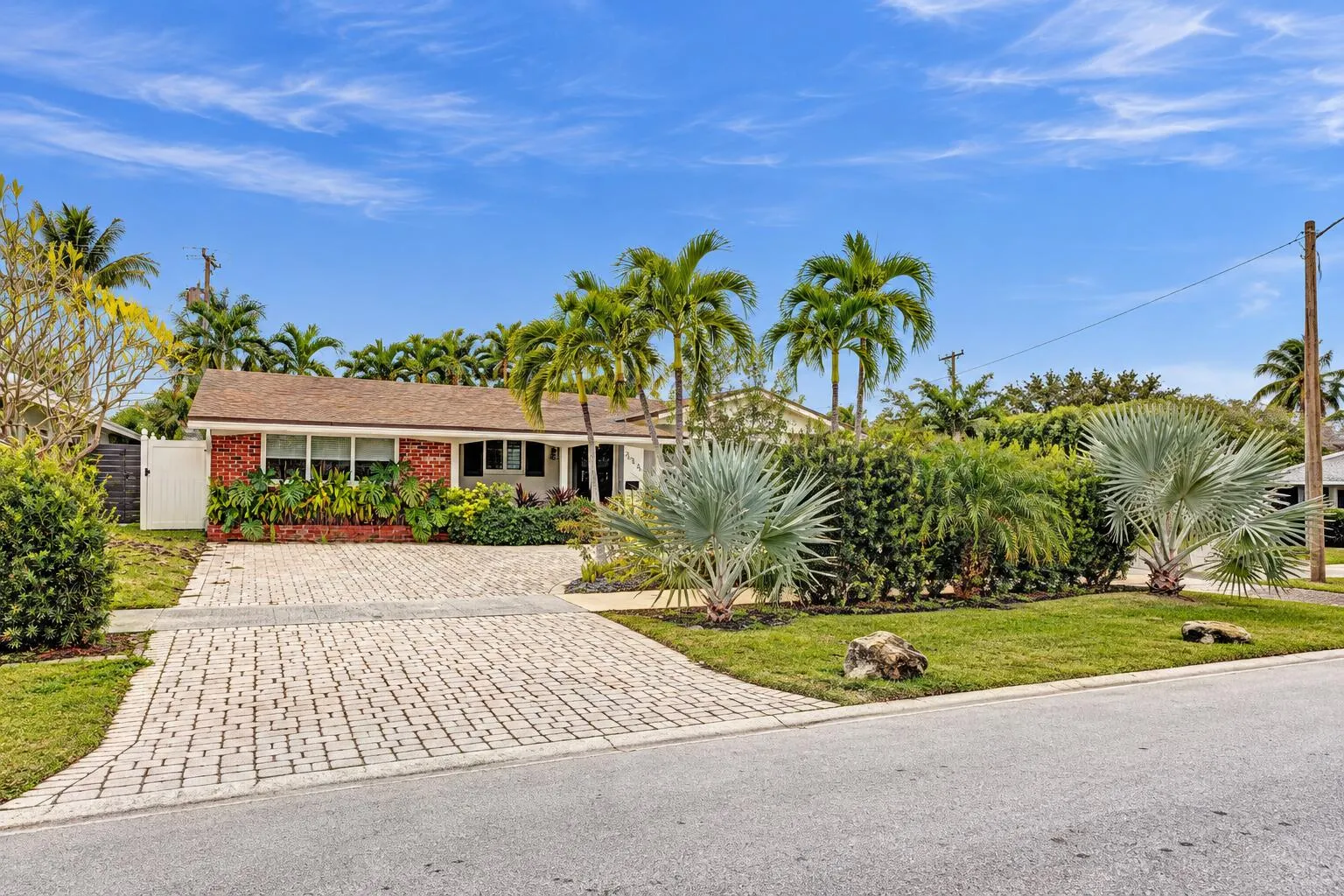 2030 NE 62nd Street