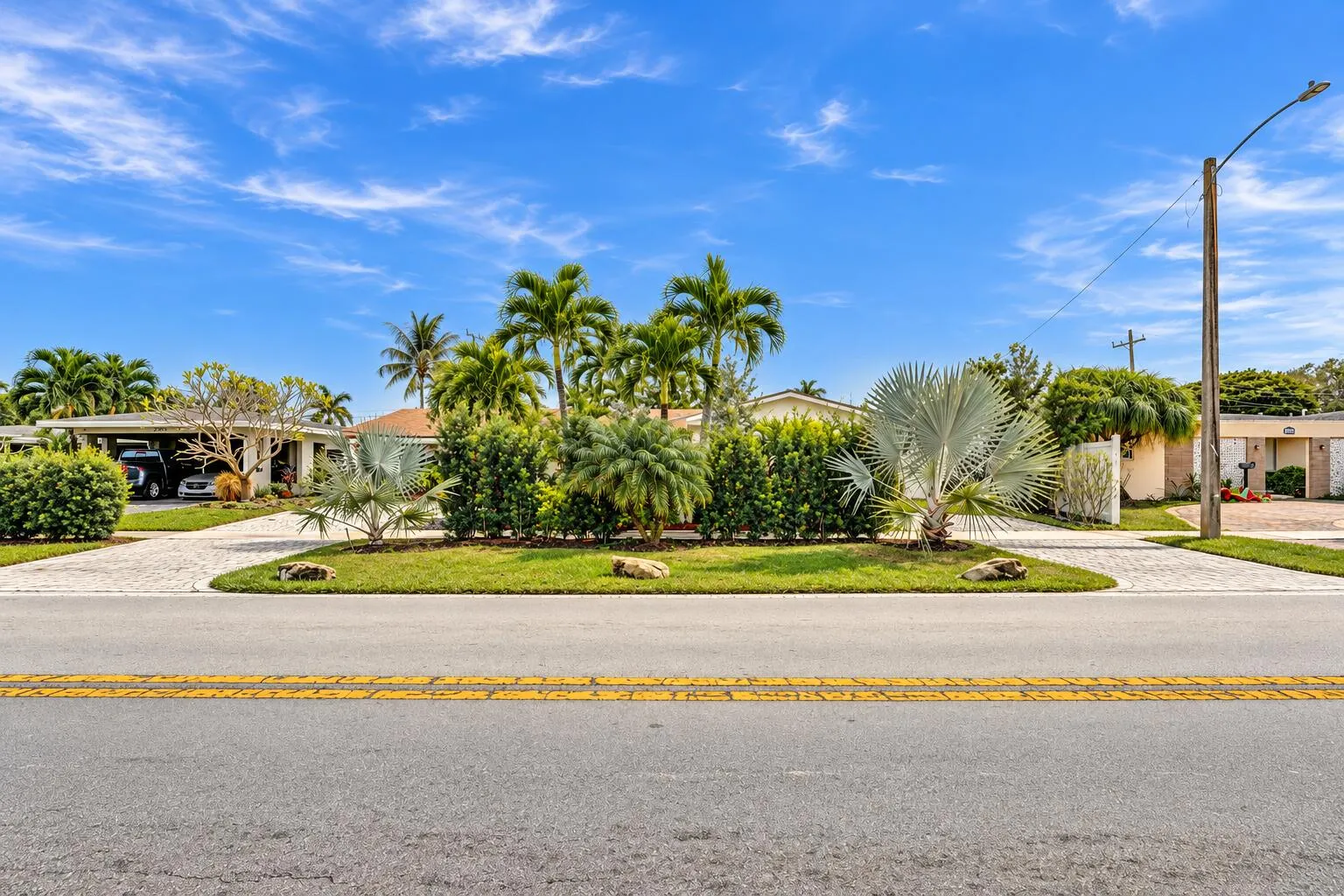 2030 NE 62nd Street