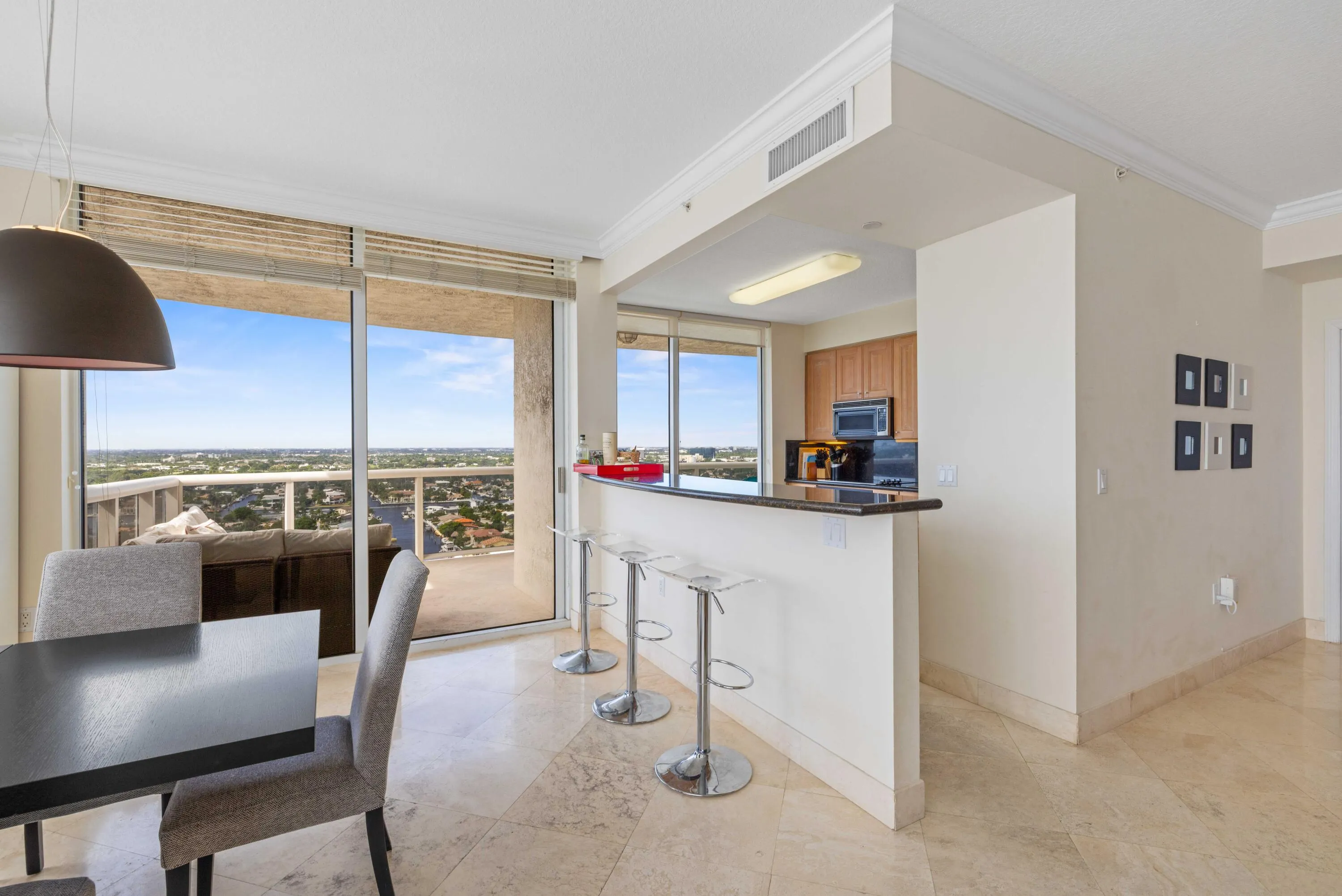 4240 Galt Ocean Drive #2106