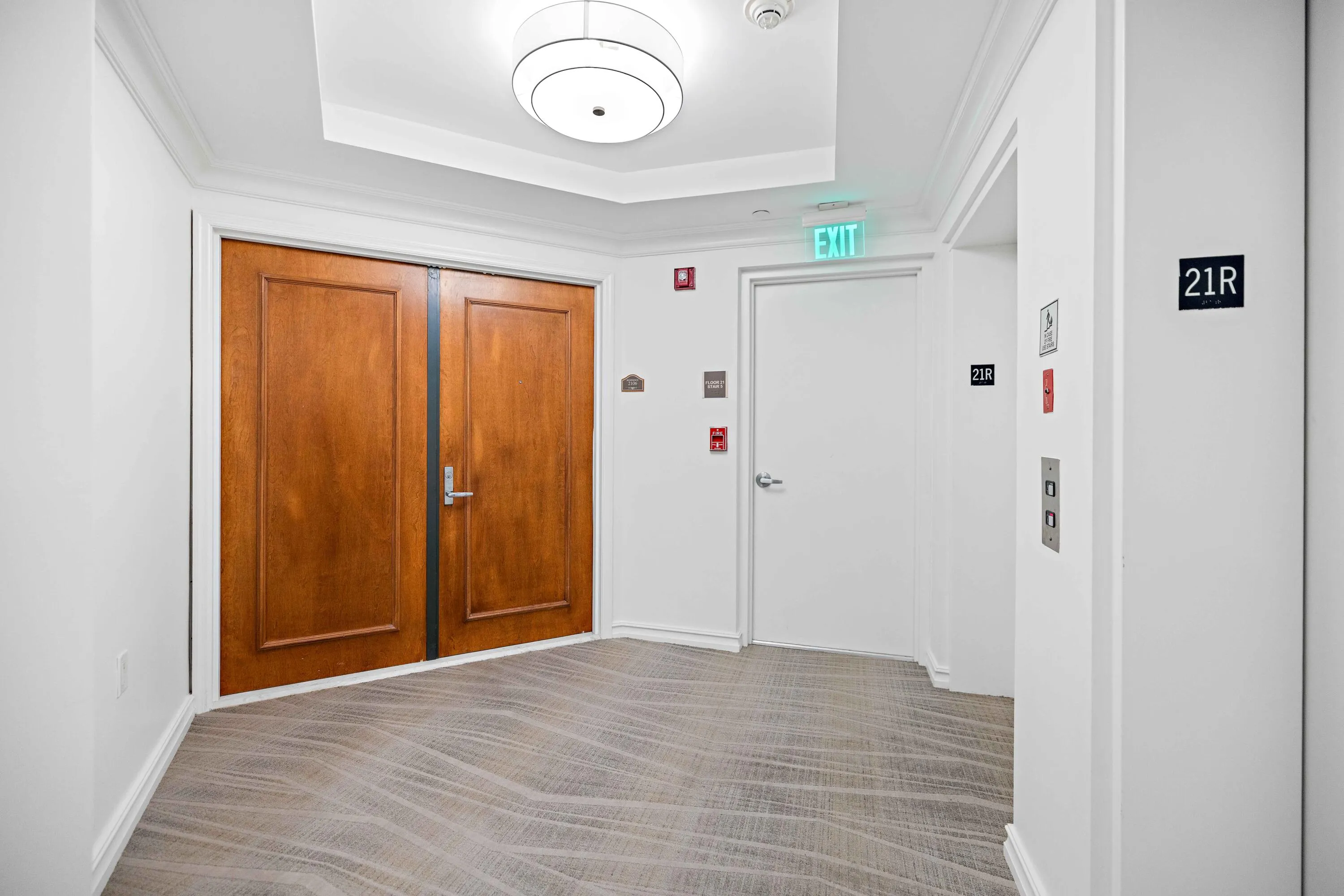 4240 Galt Ocean Drive #2106