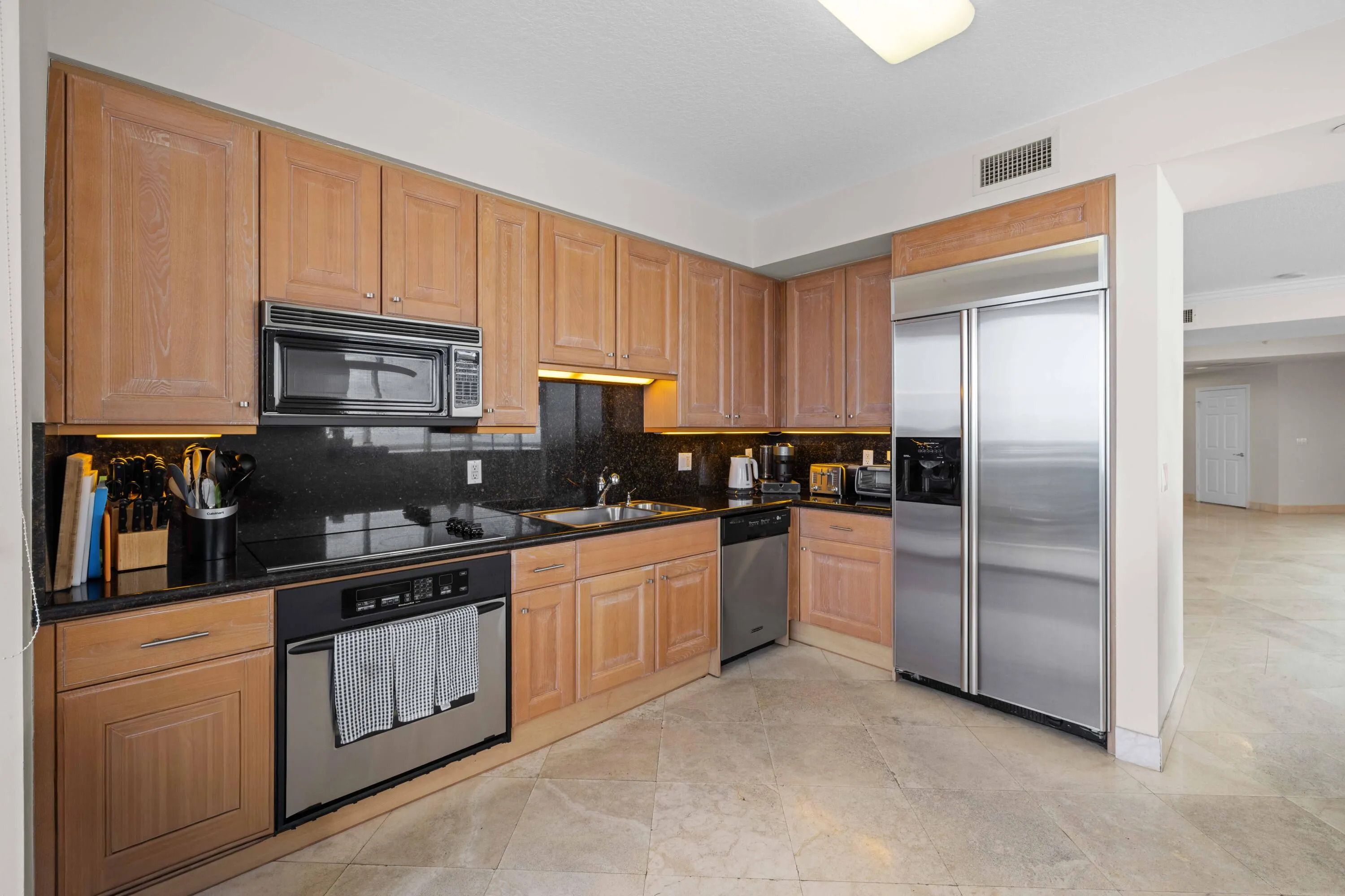 4240 Galt Ocean Drive #2106