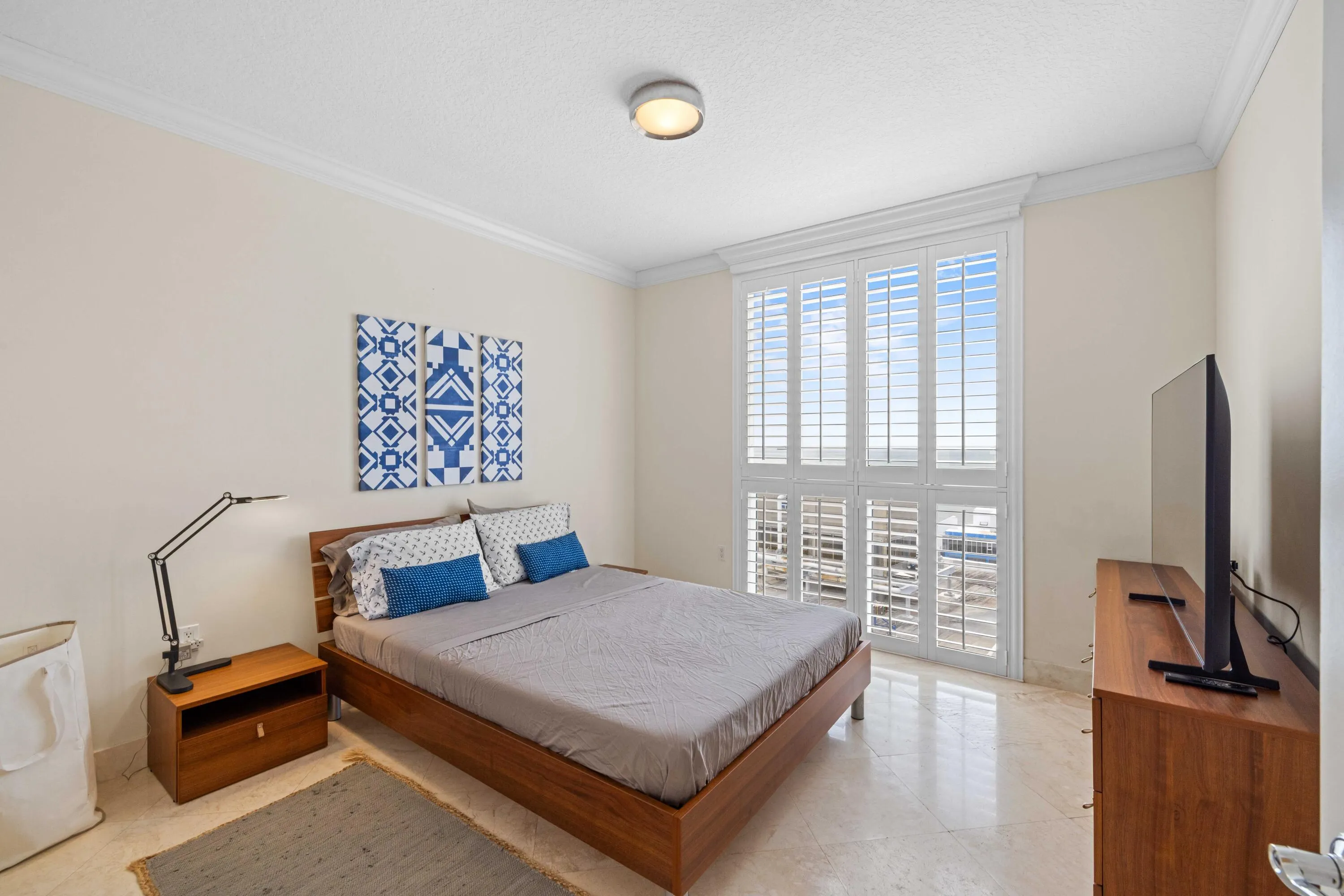 4240 Galt Ocean Drive #2106