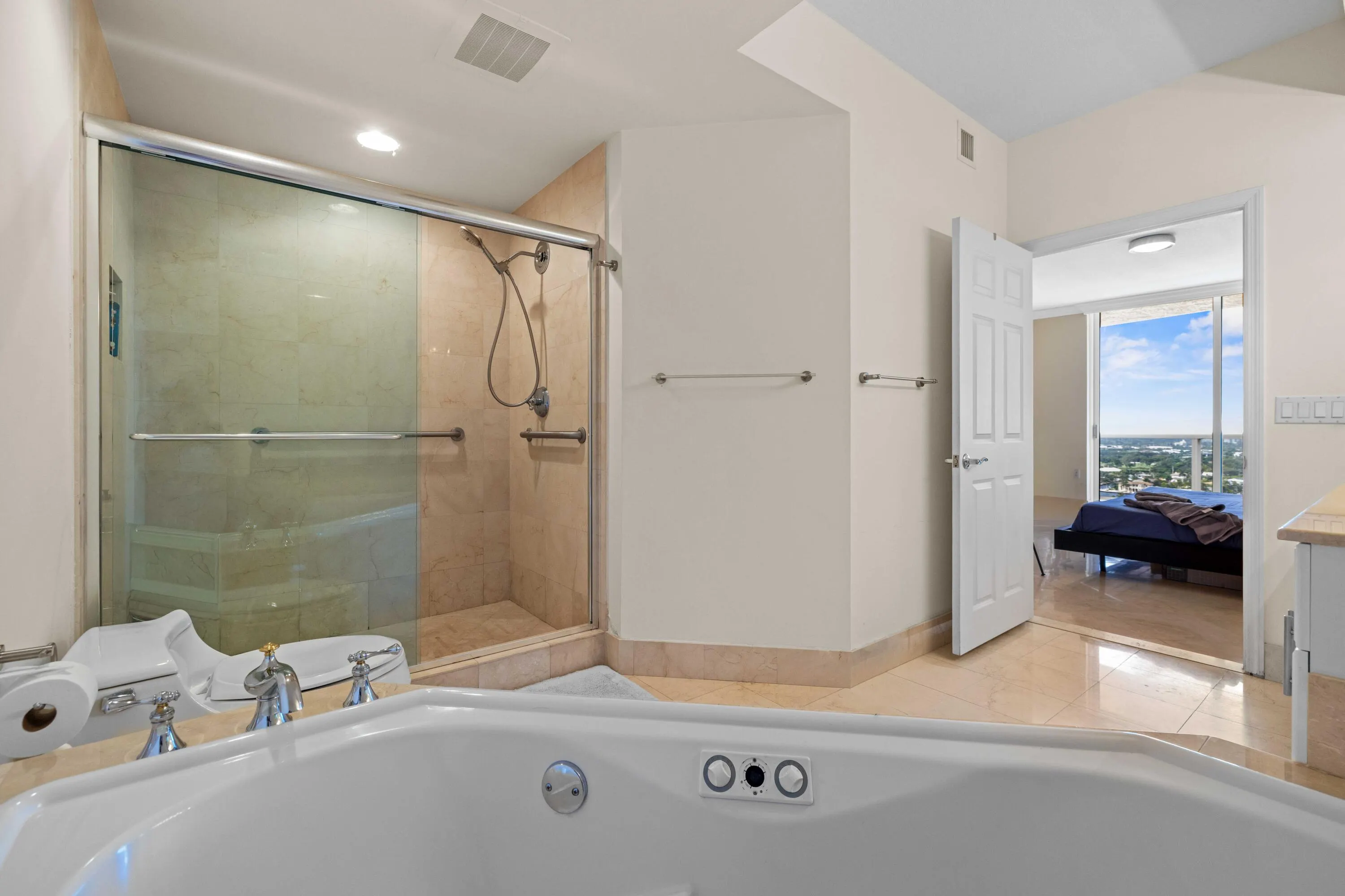 4240 Galt Ocean Drive #2106