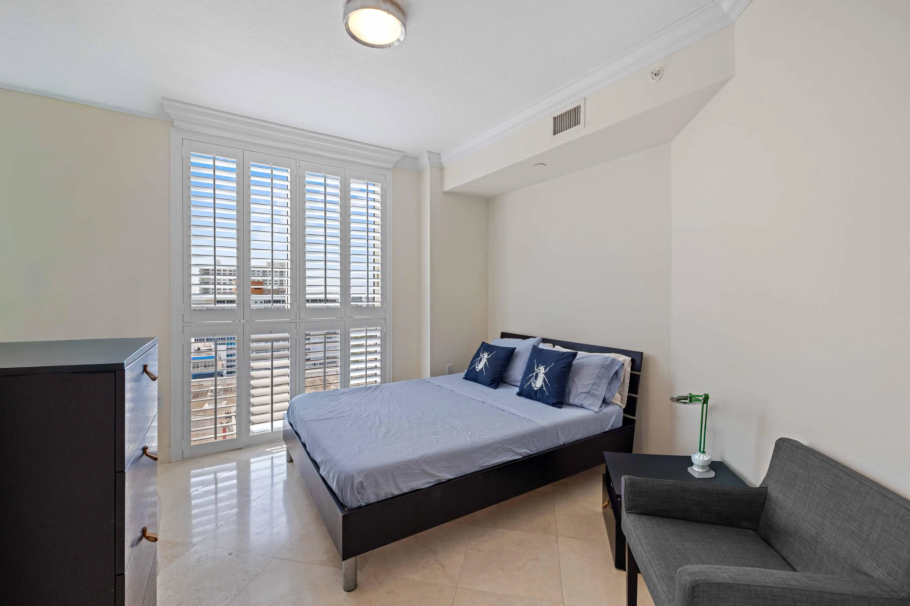 4240 Galt Ocean Drive #2106