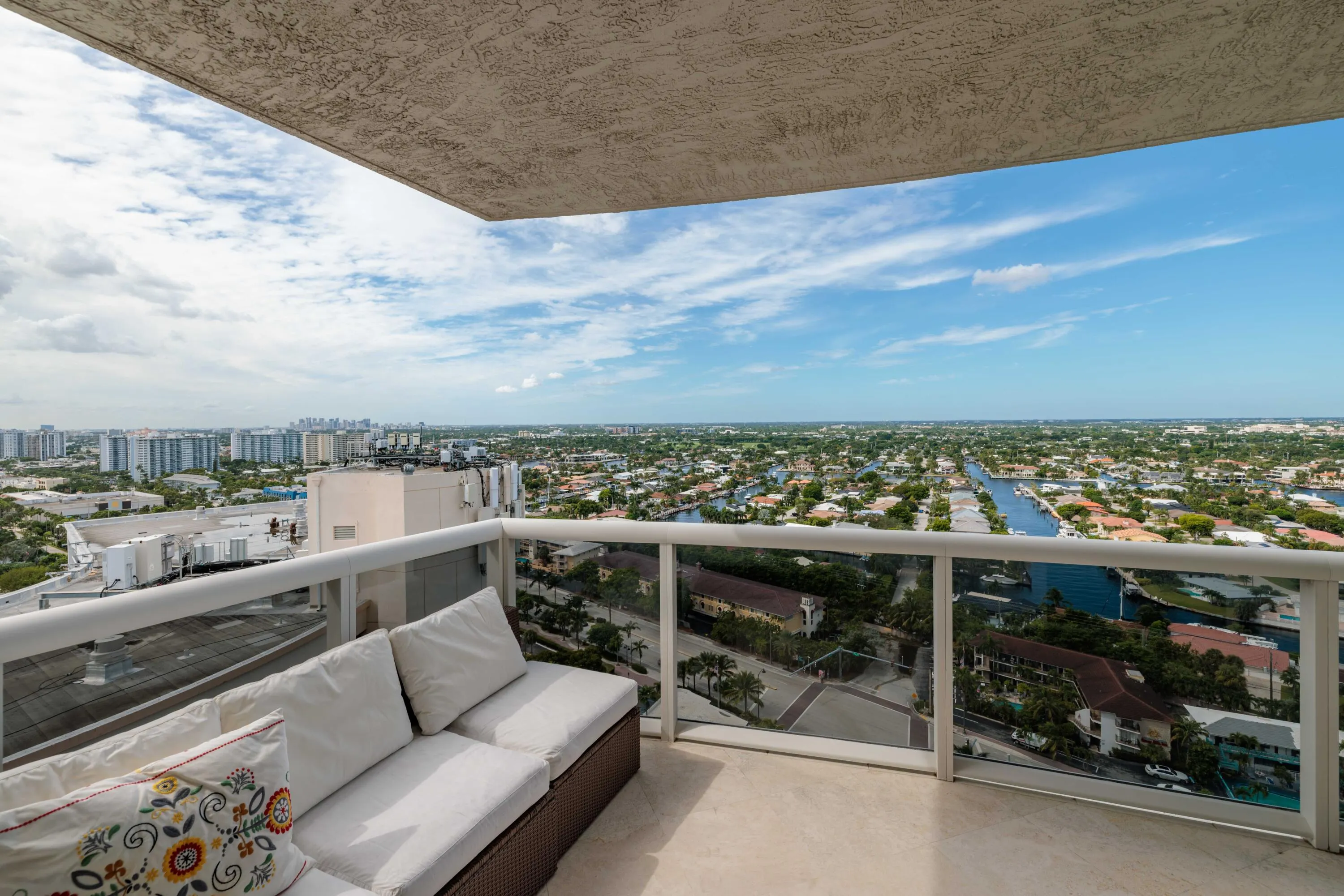 4240 Galt Ocean Drive #2106