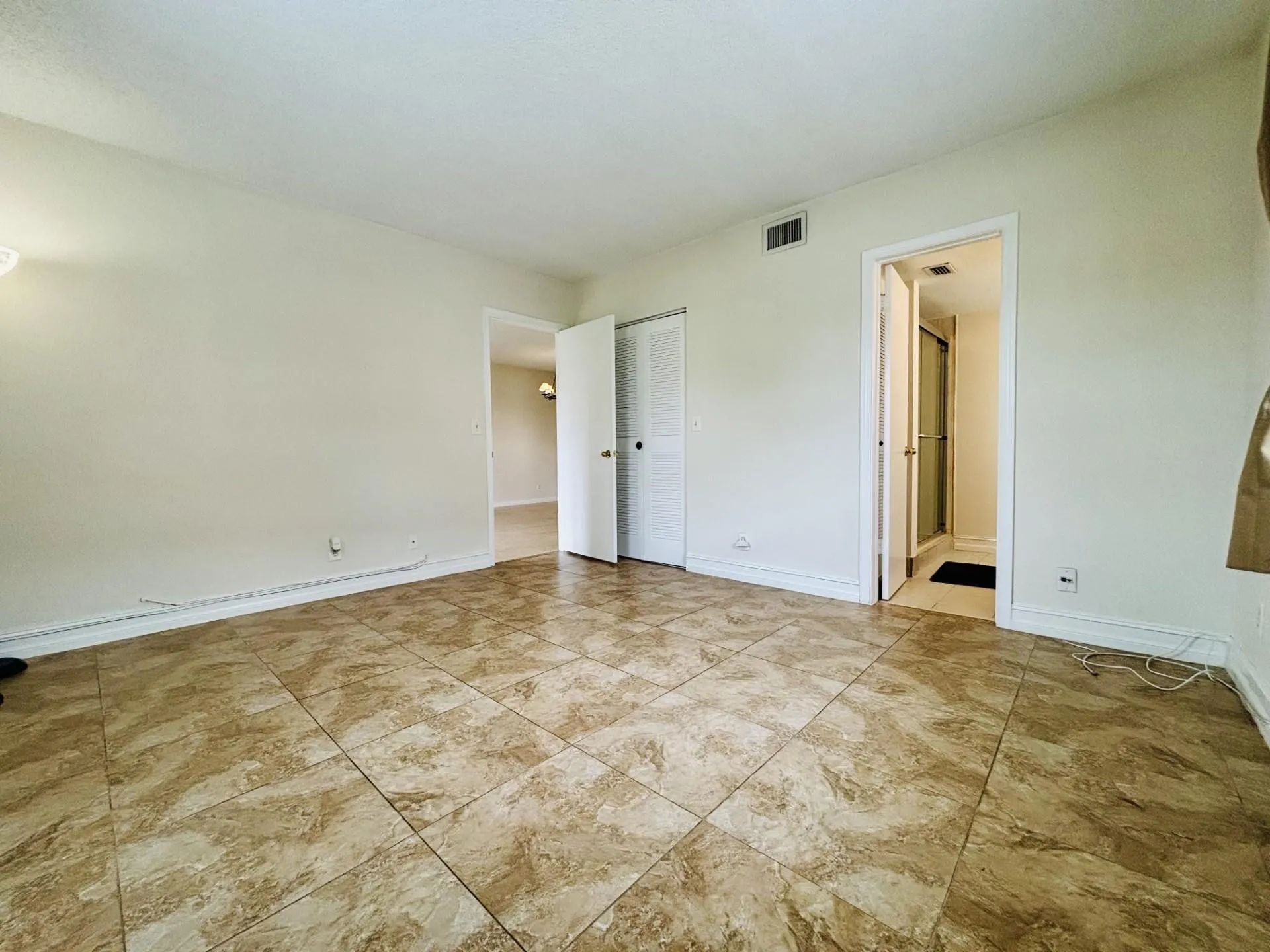 2391 NW 89TH Drive #401