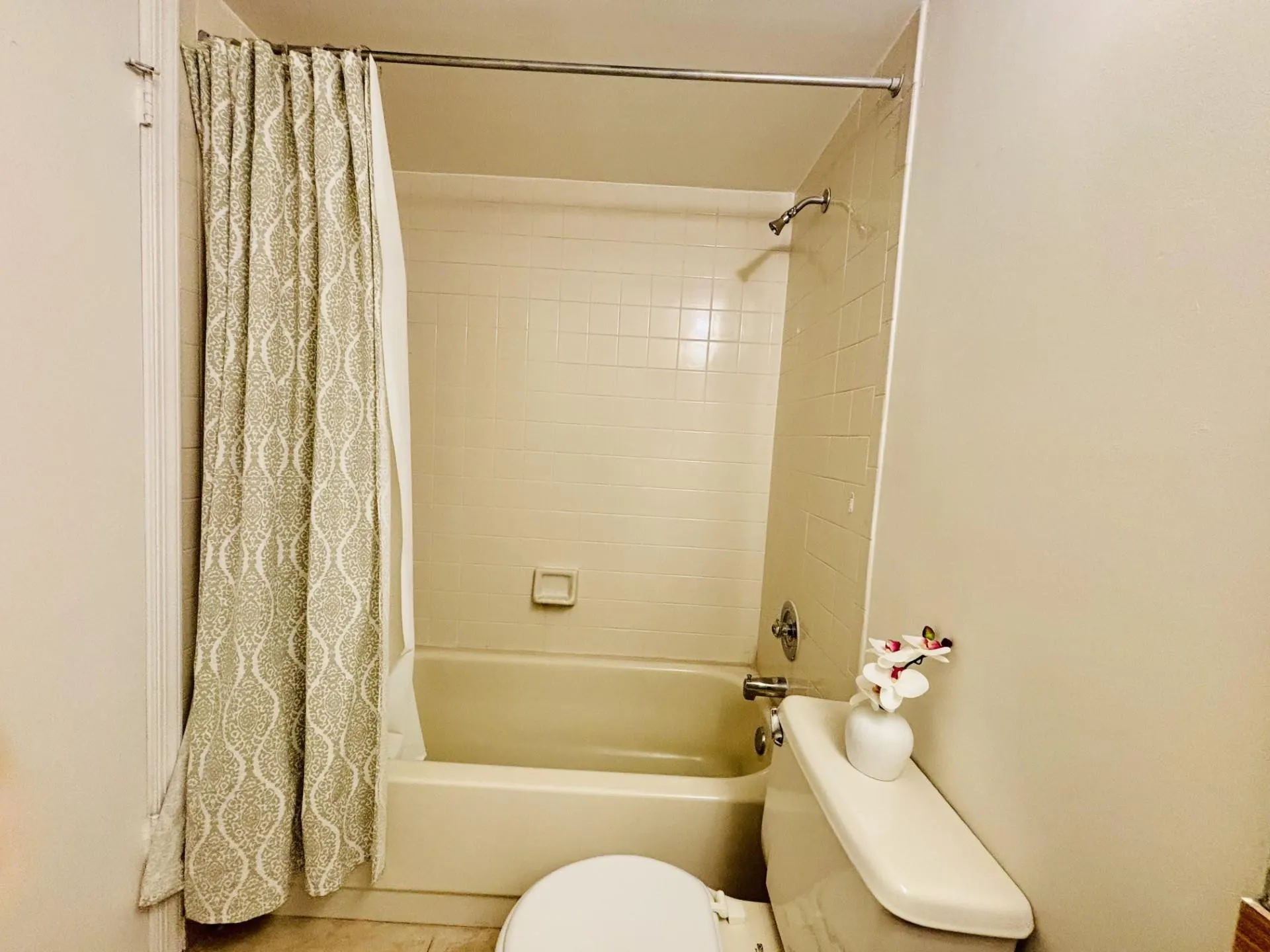 2391 NW 89TH Drive #401