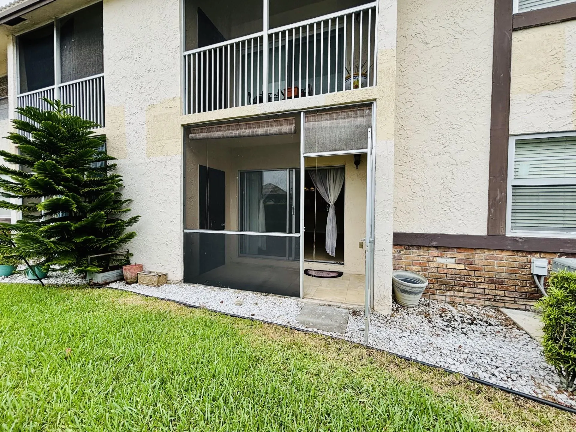 2391 NW 89TH Drive #401