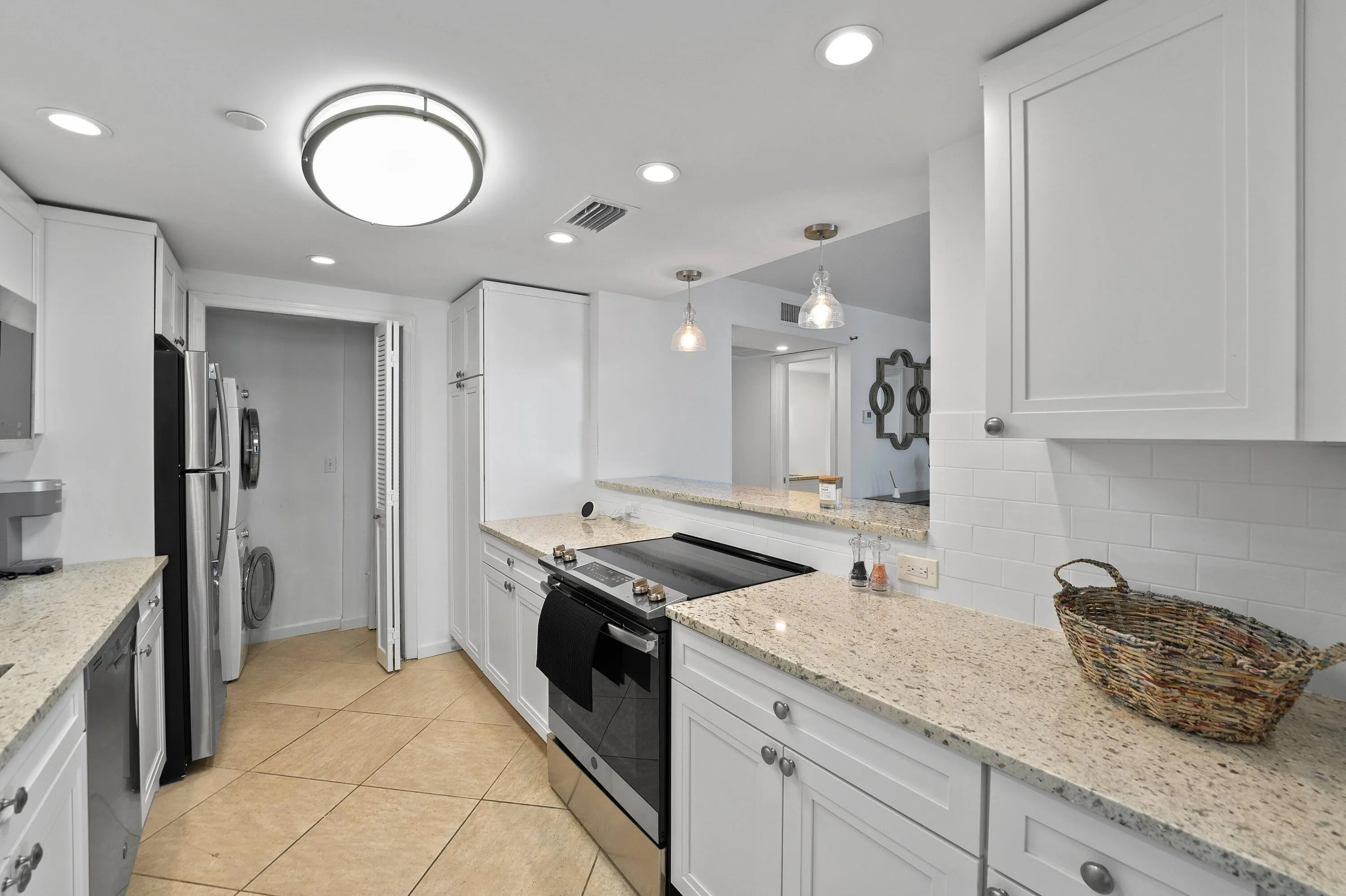 859 JEFFERY Street #5120