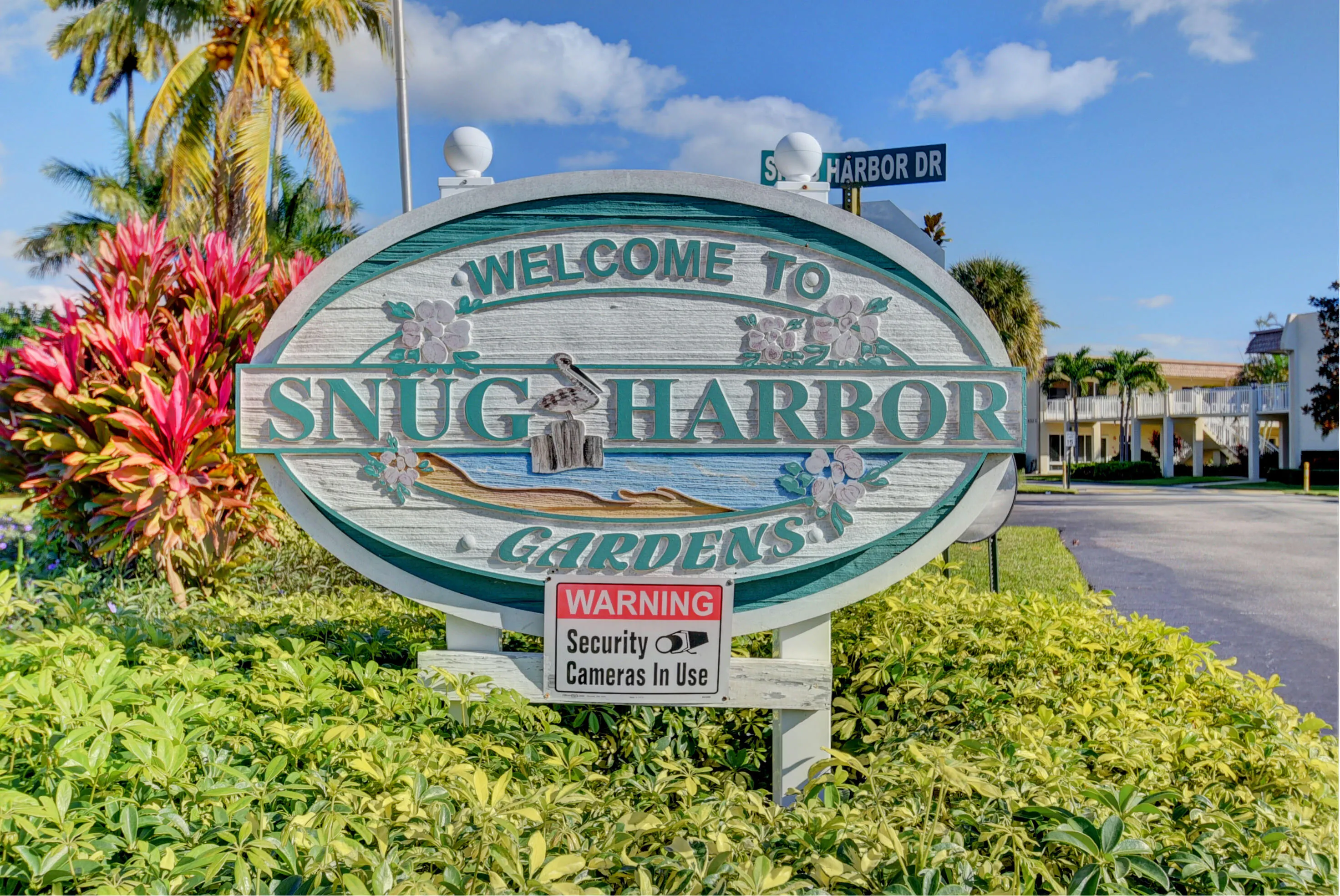 632 SNUG HARBOR Drive #D13