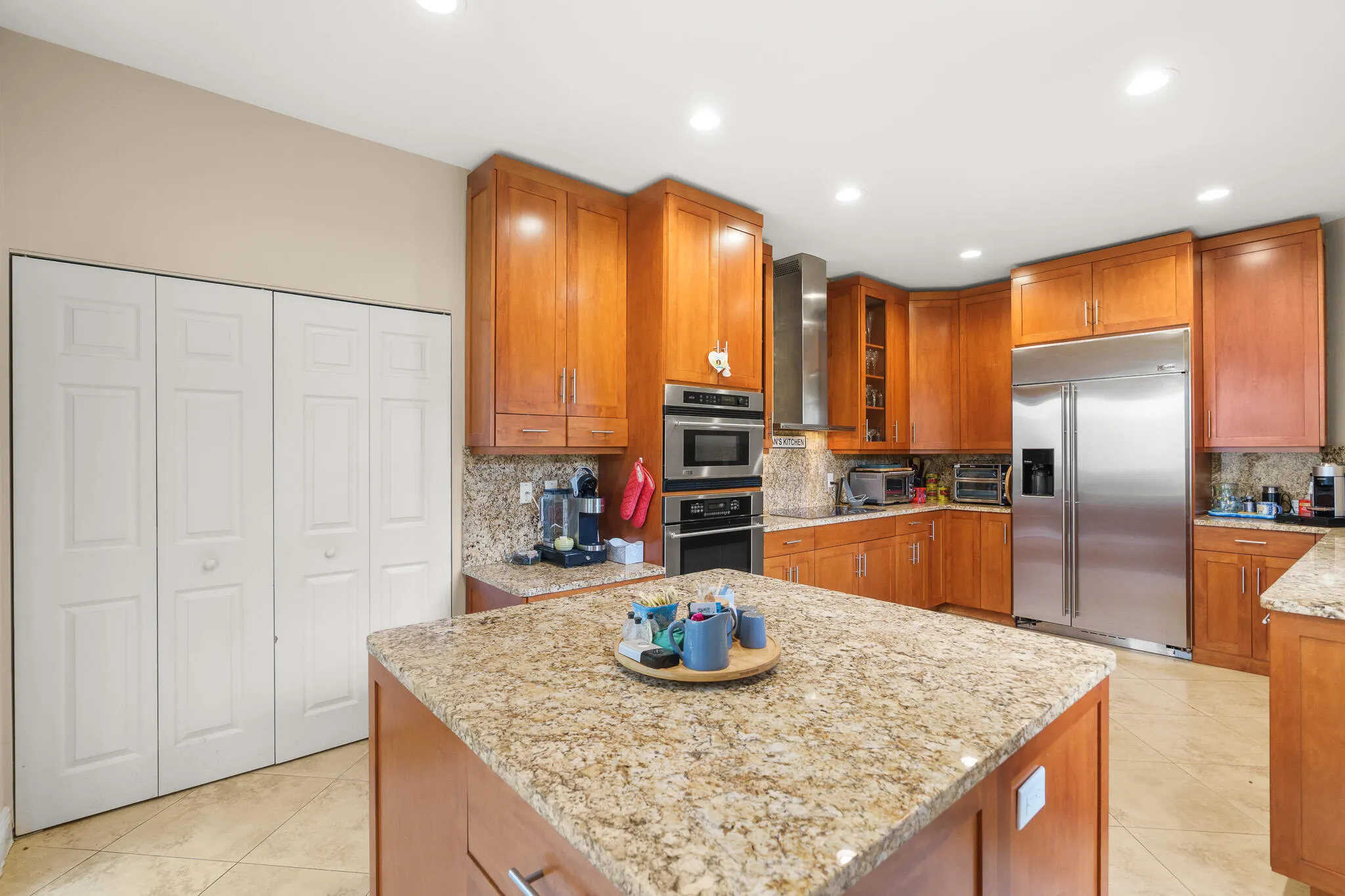 23381 BUTTERFLY PALM Court