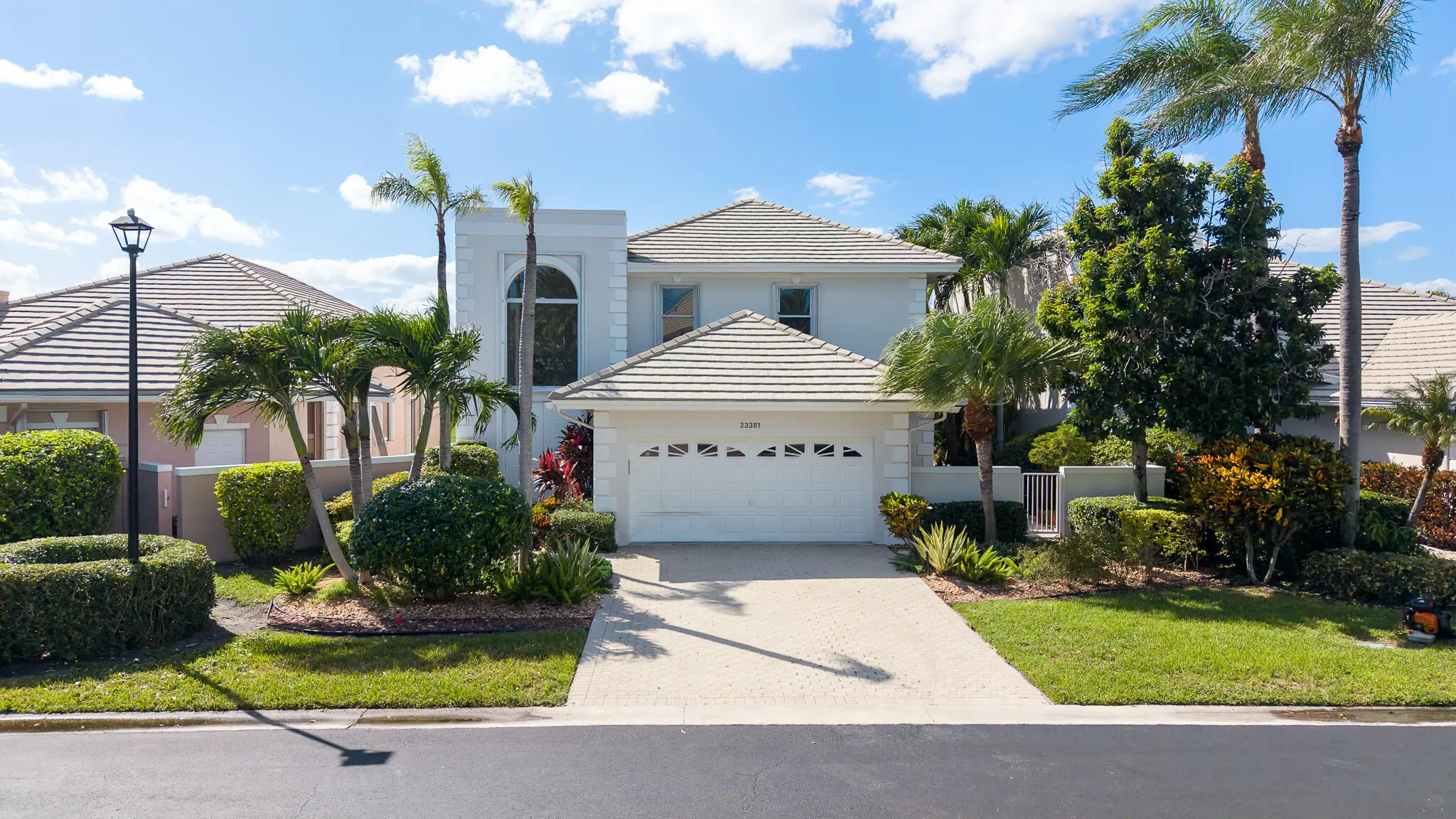 23381 BUTTERFLY PALM Court