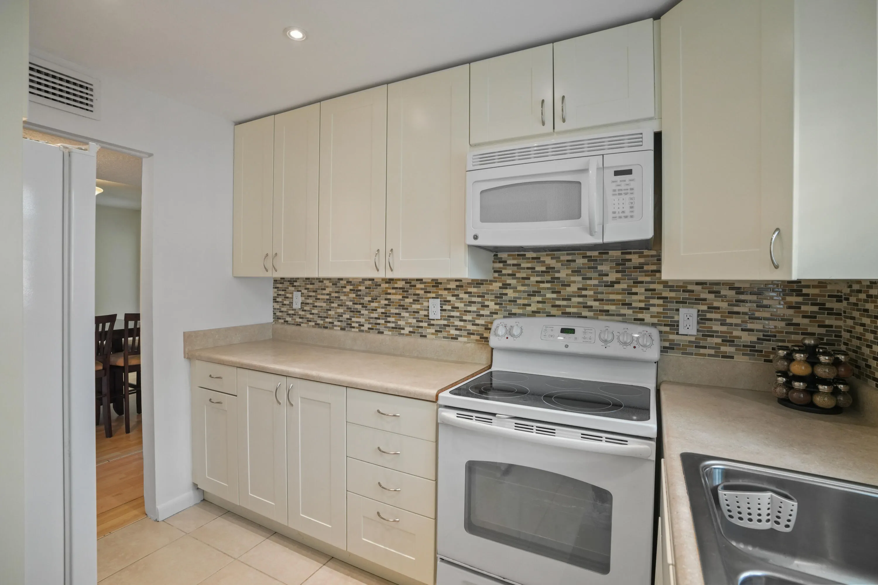 3600 Citrus Lane #104