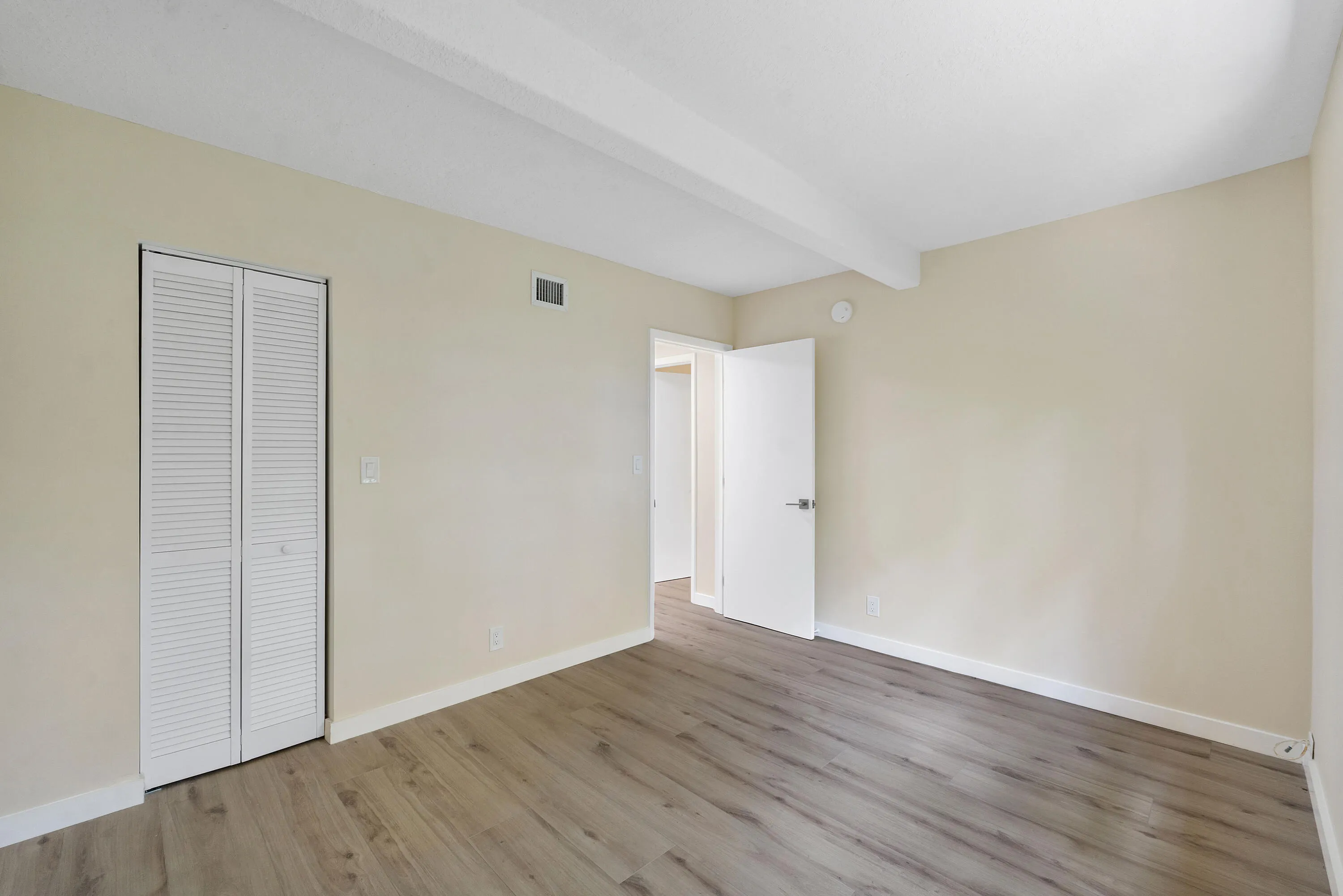 1325 S FLAGLER Avenue #104