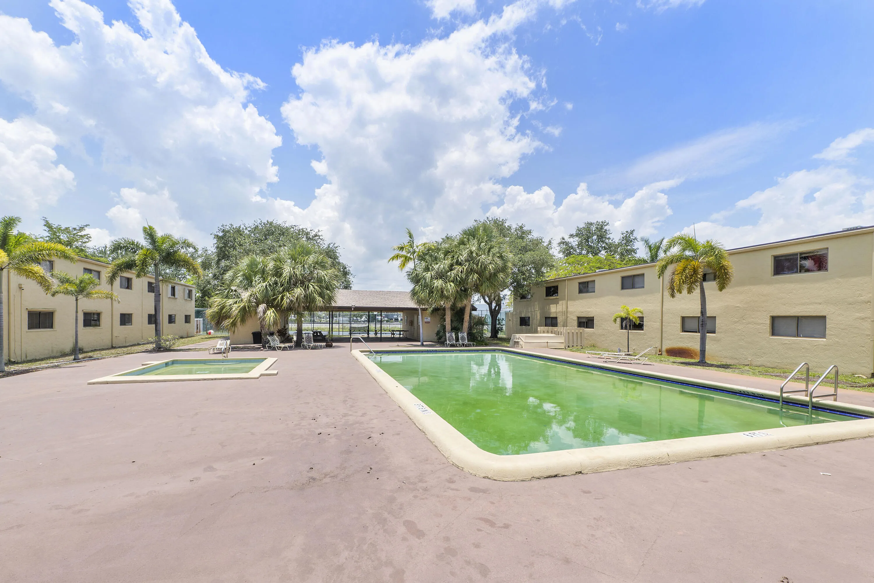 1325 S FLAGLER Avenue #104