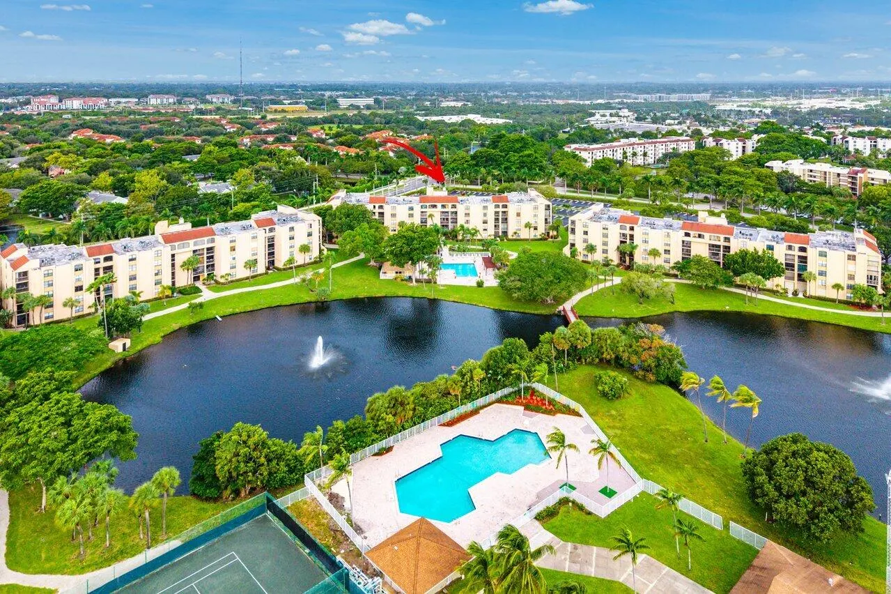 2255 LINDELL Boulevard #4505