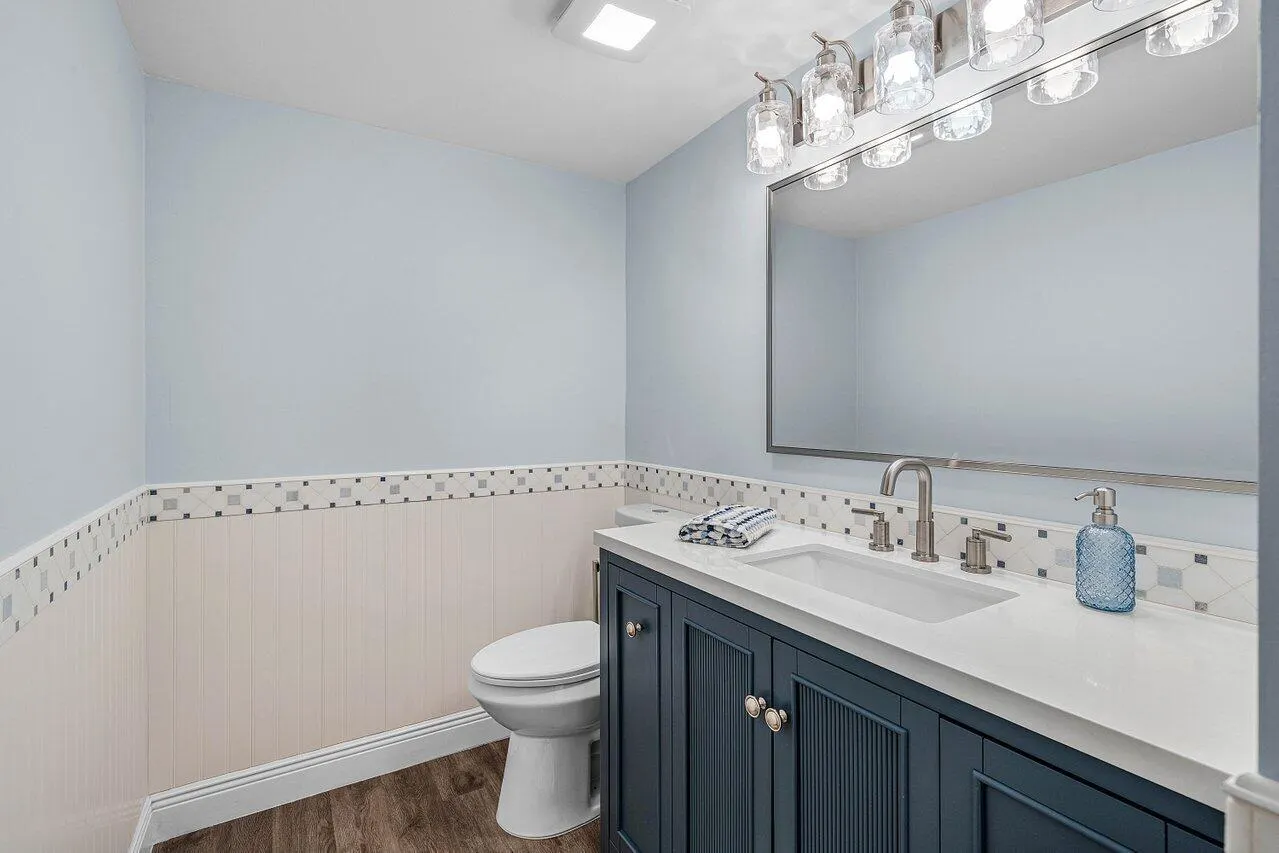 2255 LINDELL Boulevard #4505