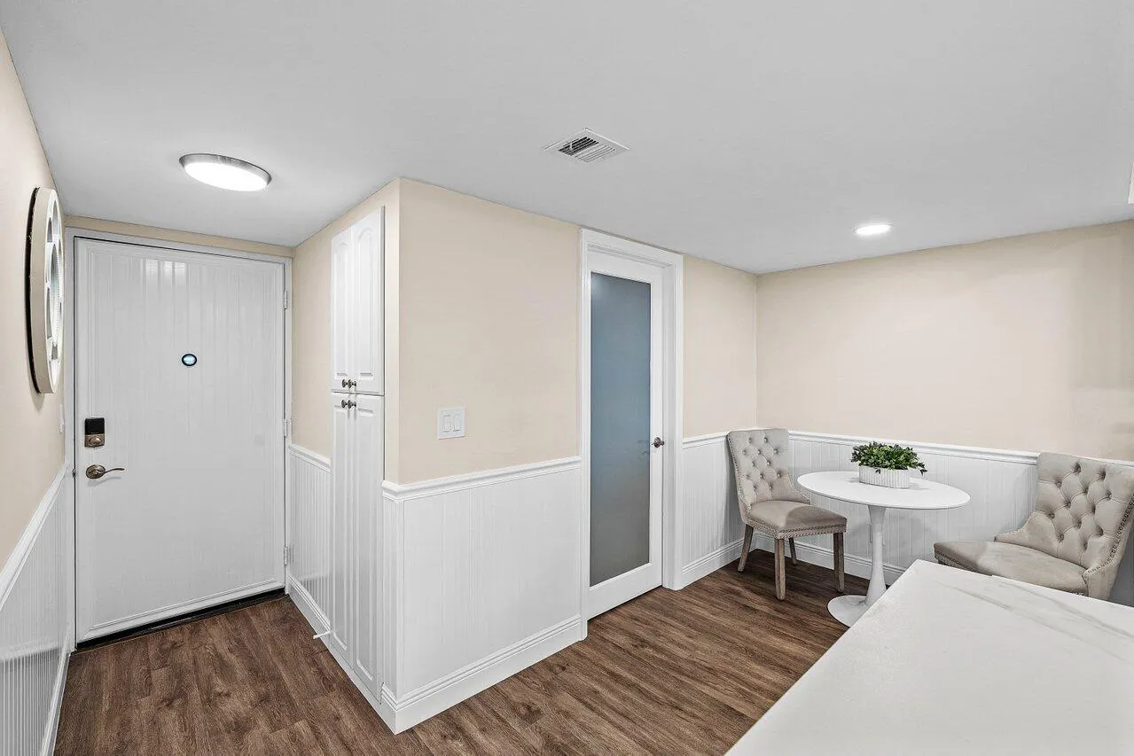 2255 LINDELL Boulevard #4505