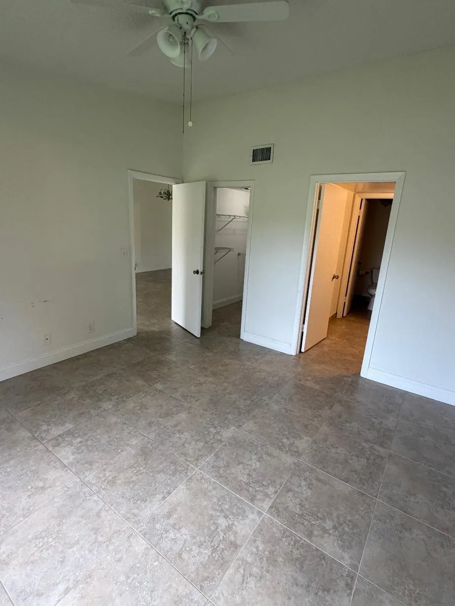 21943 REMSEN Terrace #203
