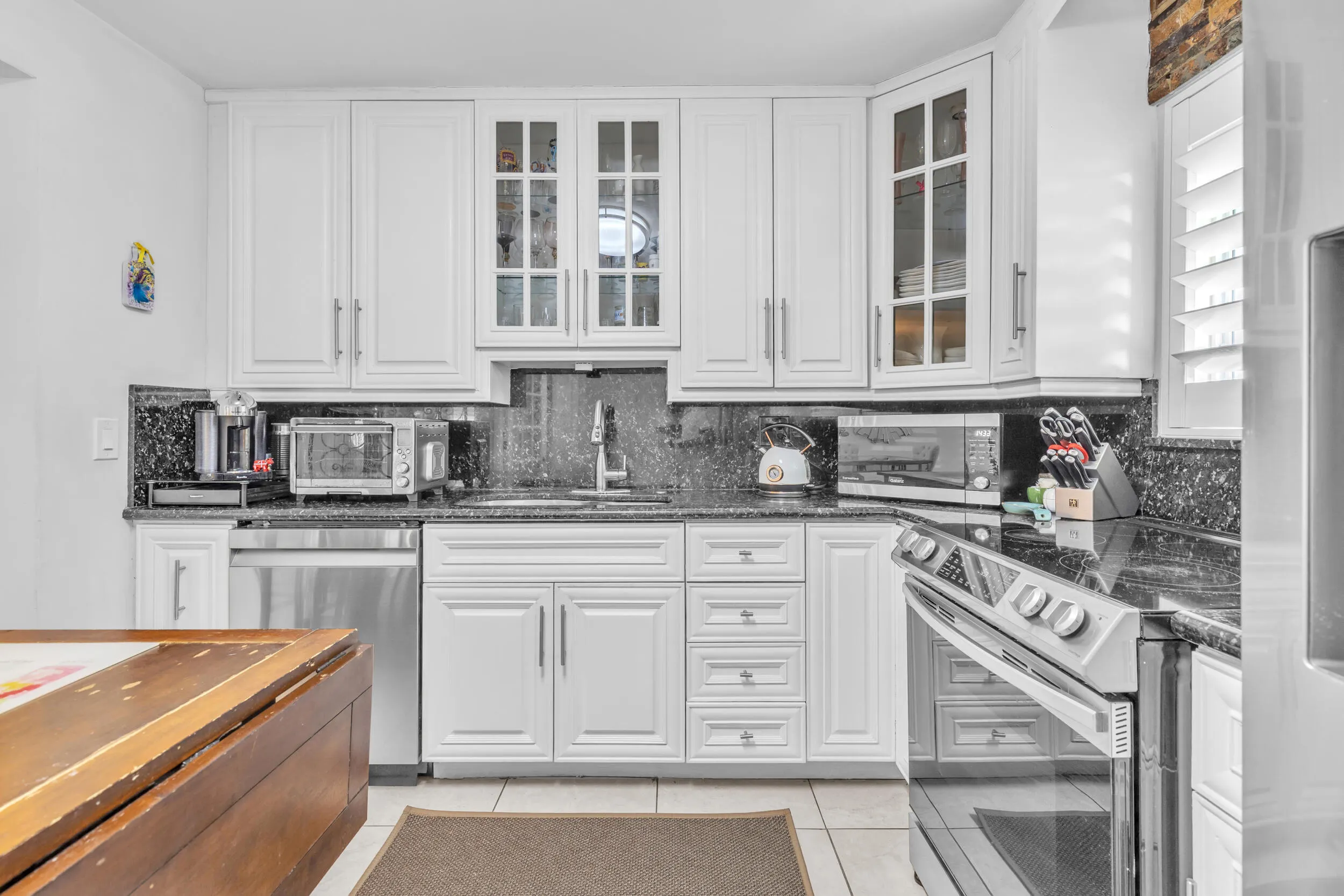 220 NW 12TH Street
