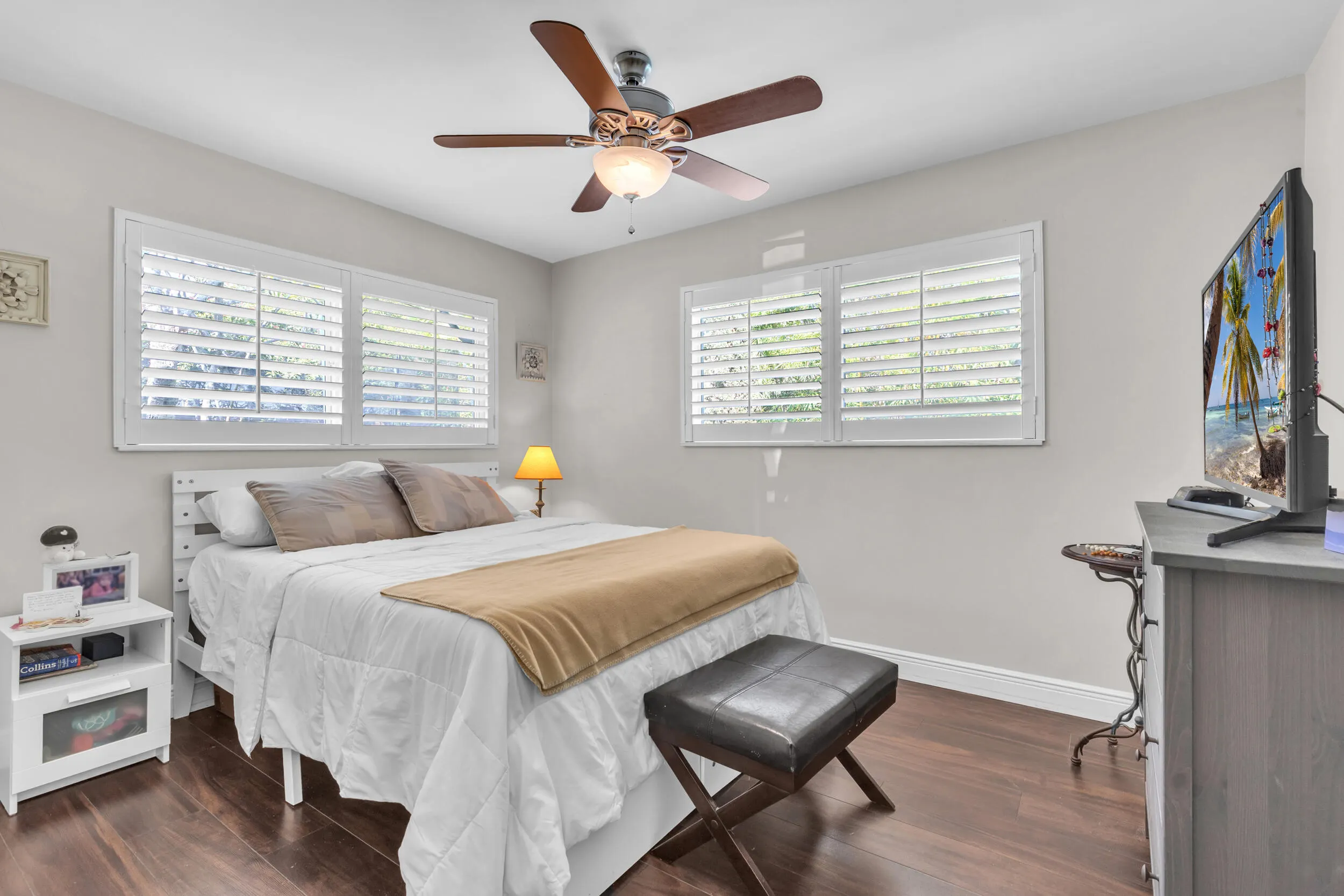 220 NW 12TH Street