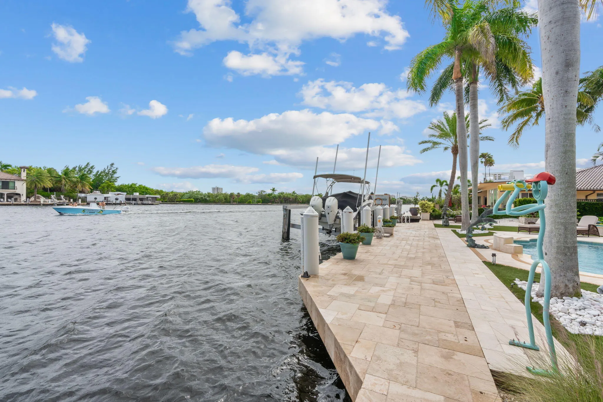 2200 INTRACOASTAL Drive