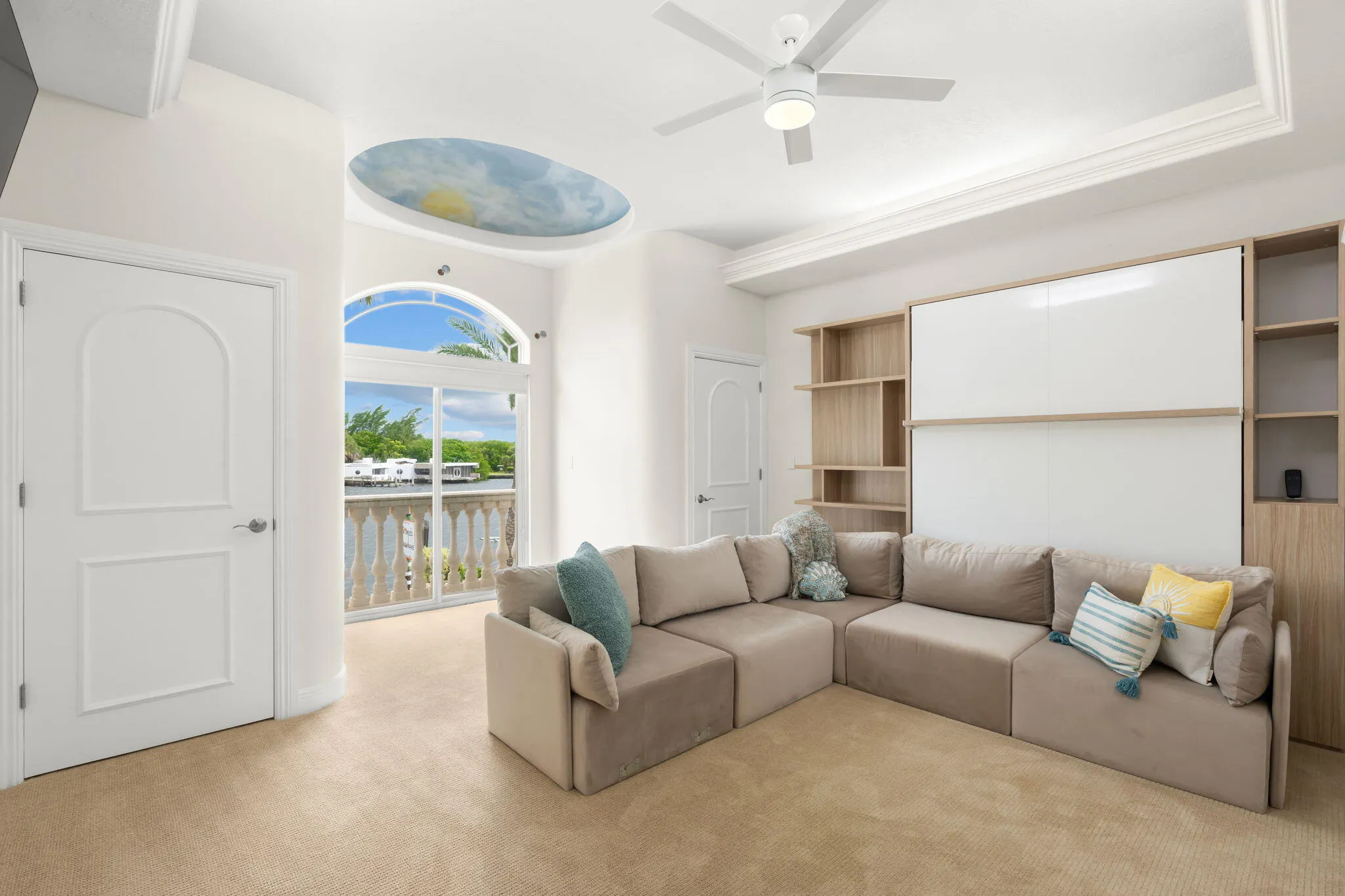 2200 INTRACOASTAL Drive