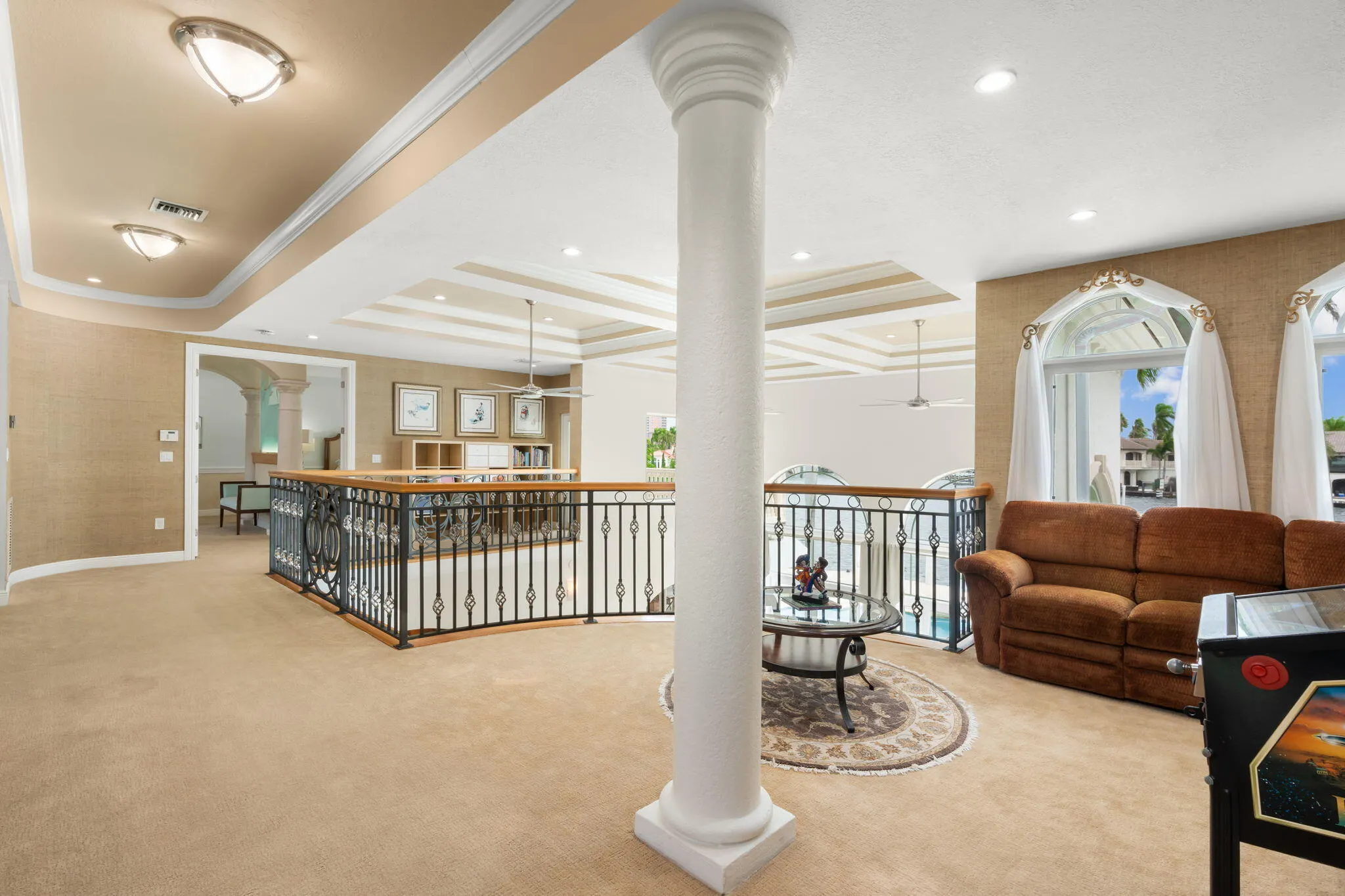 2200 INTRACOASTAL Drive