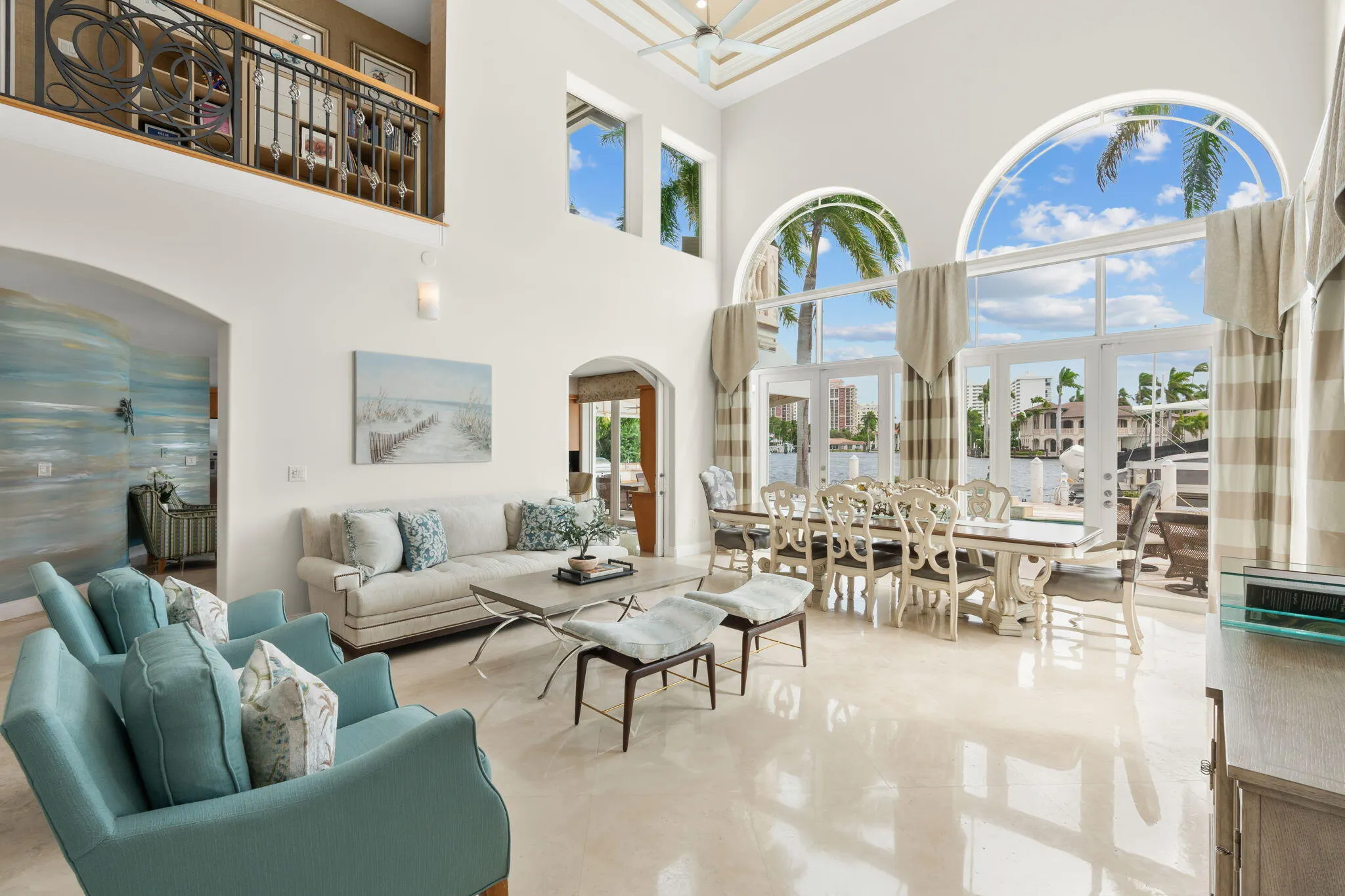 2200 INTRACOASTAL Drive