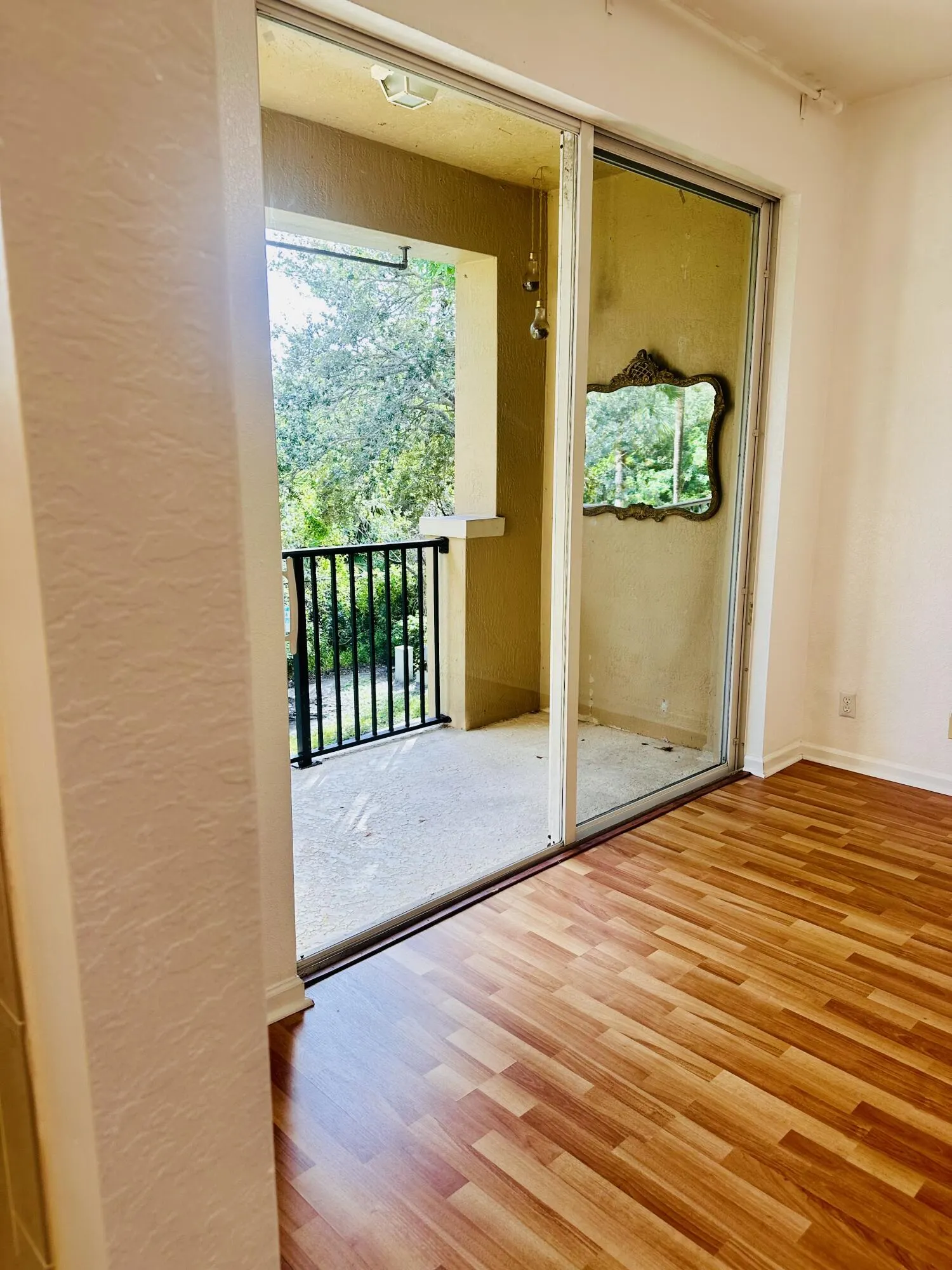 2928 HIDDEN HILLS Road #1405