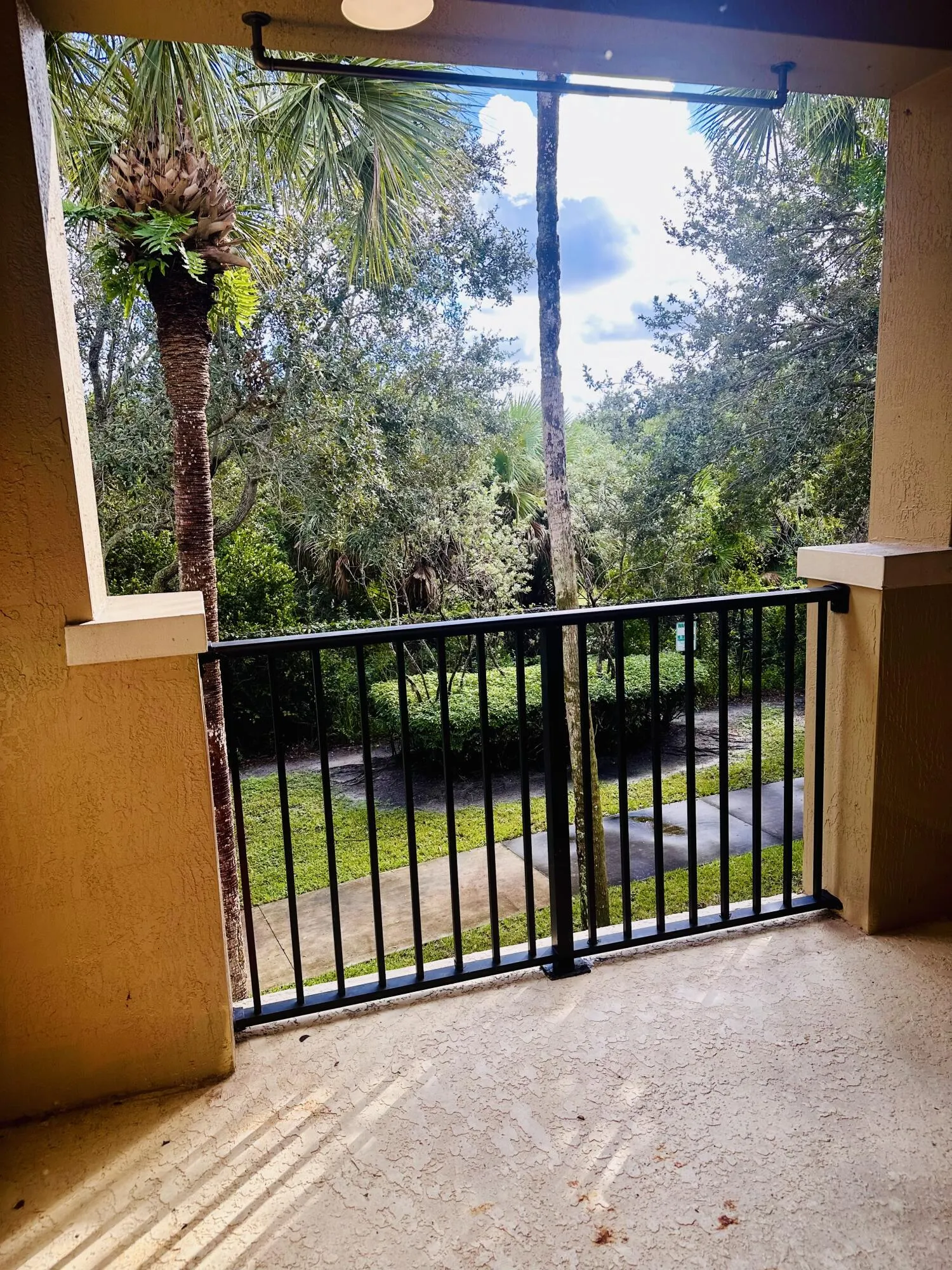 2928 HIDDEN HILLS Road #1405
