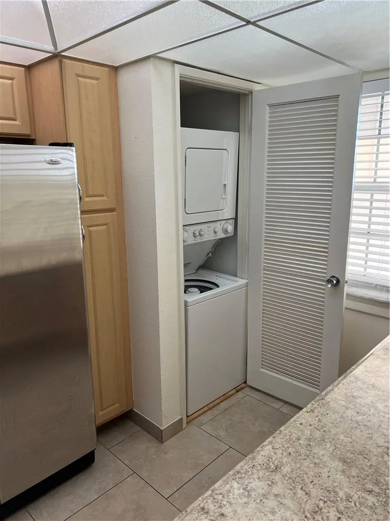 3510 OAKS Way #705