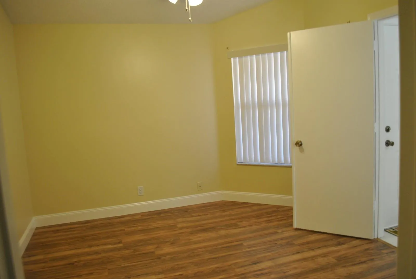 3687 Collinwood Lane