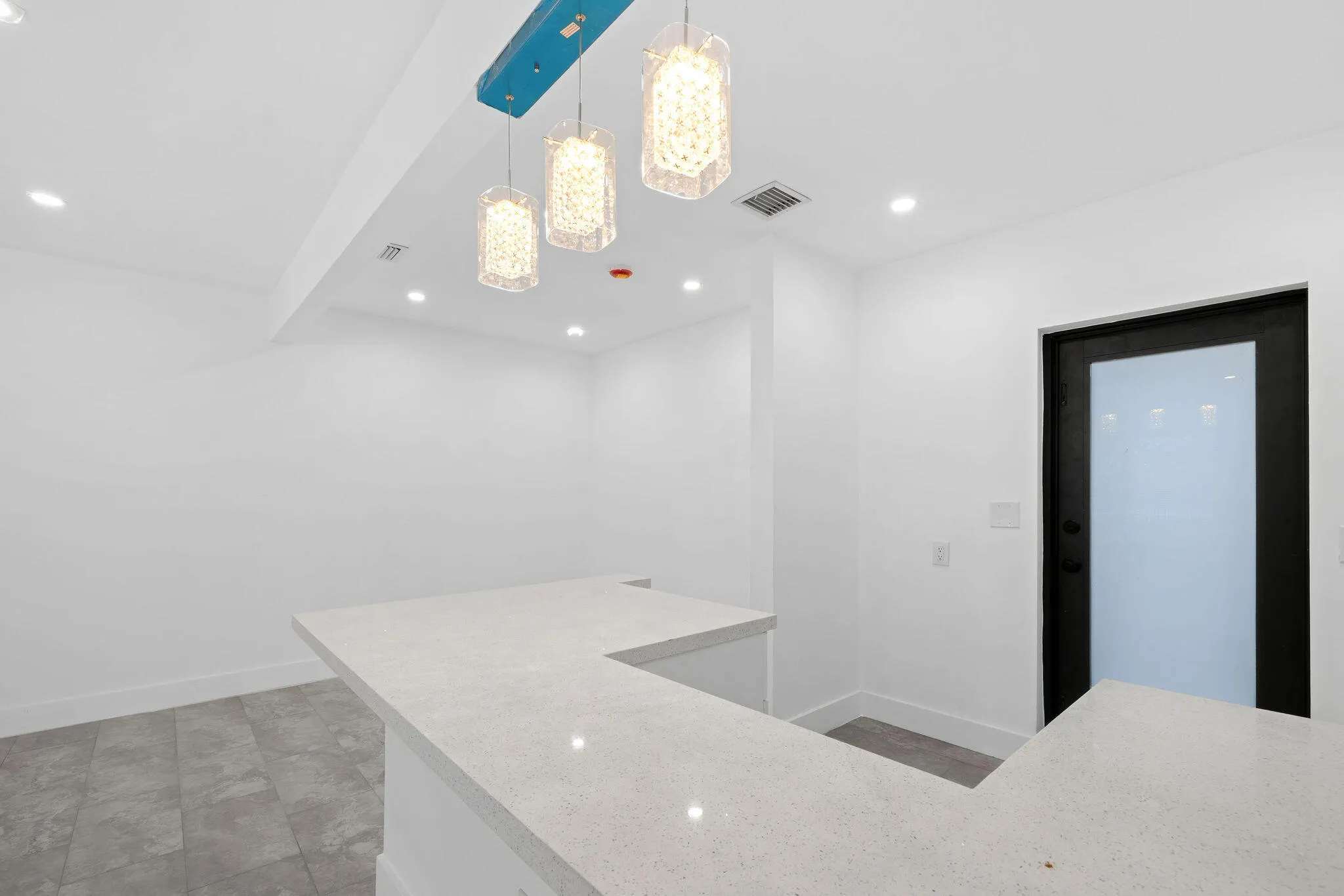 9001 NW 32ND CT Road