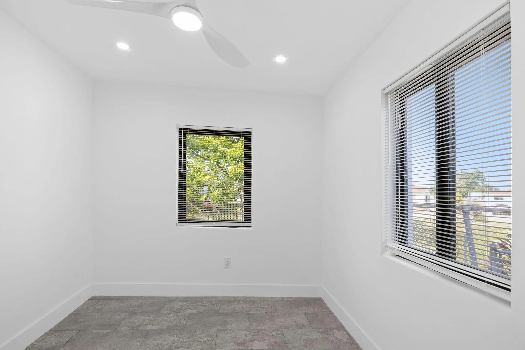 9001 NW 32ND CT Road