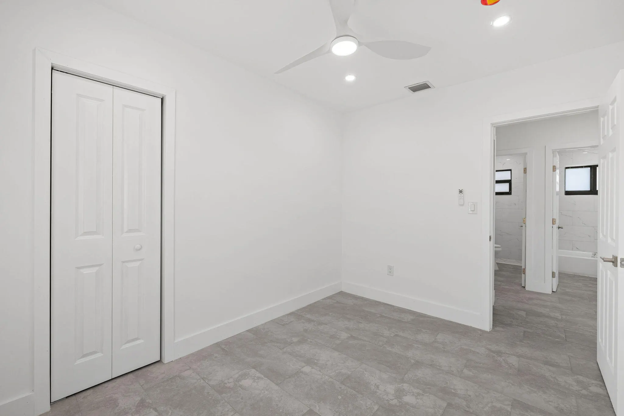 9001 NW 32ND CT Road