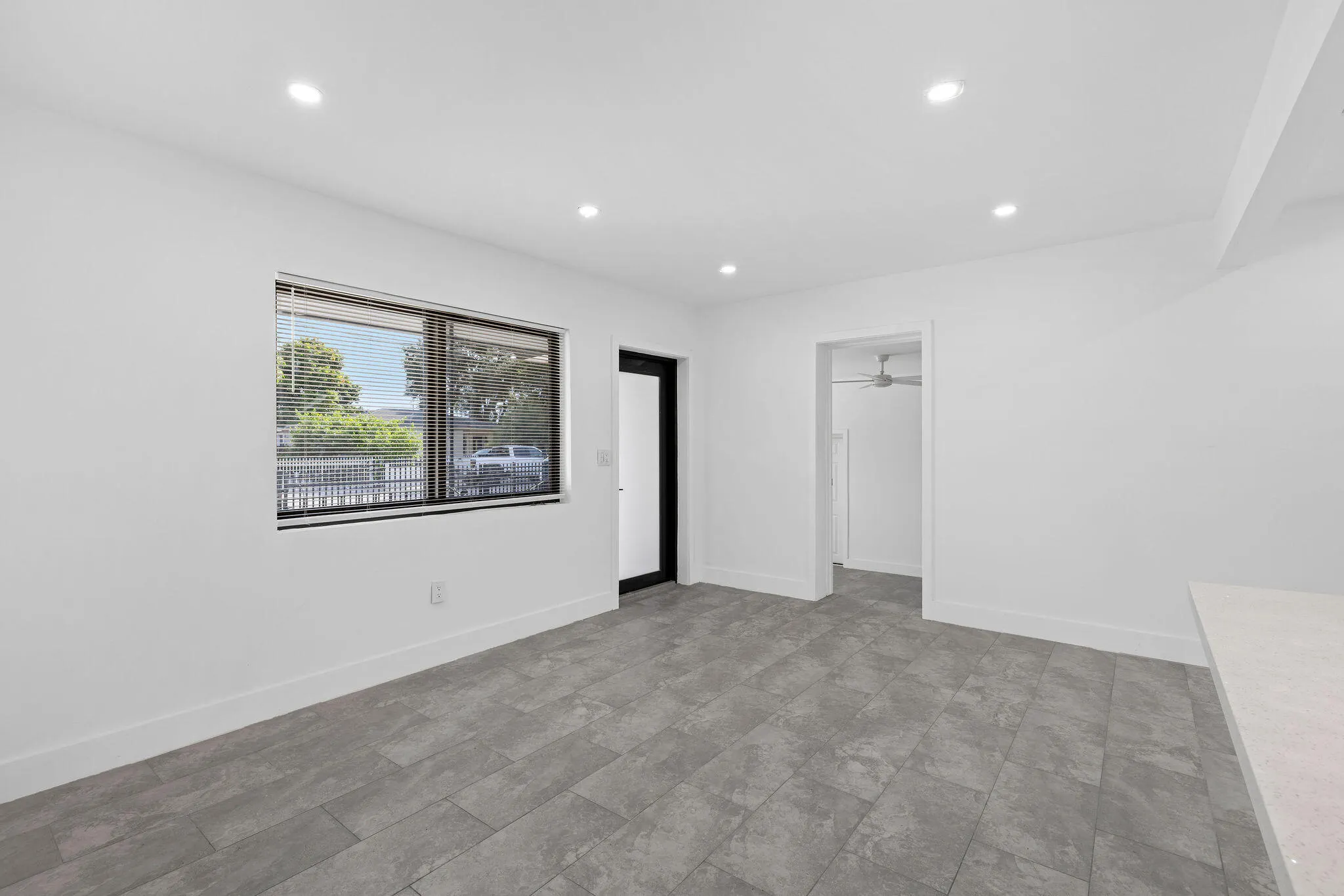 9001 NW 32ND CT Road