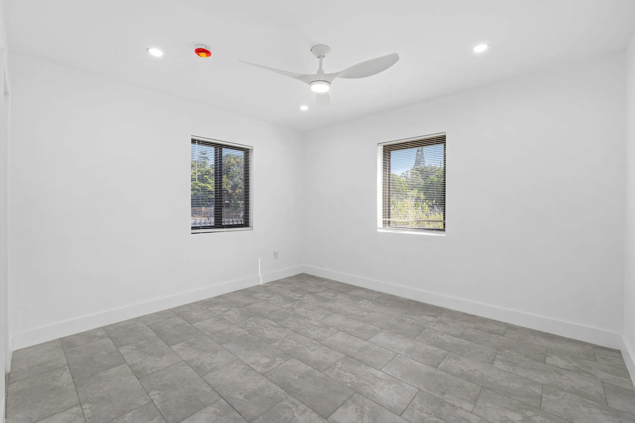 9001 NW 32ND CT Road