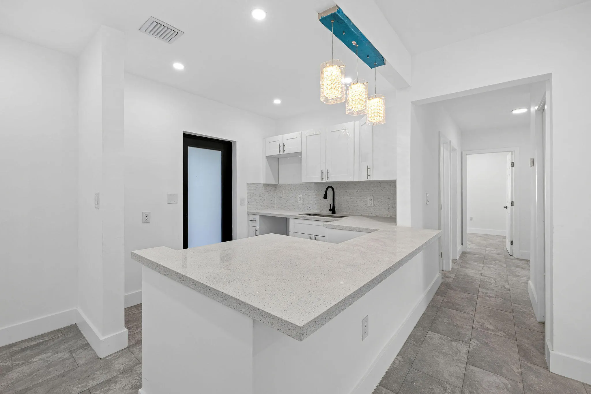 9001 NW 32ND CT Road