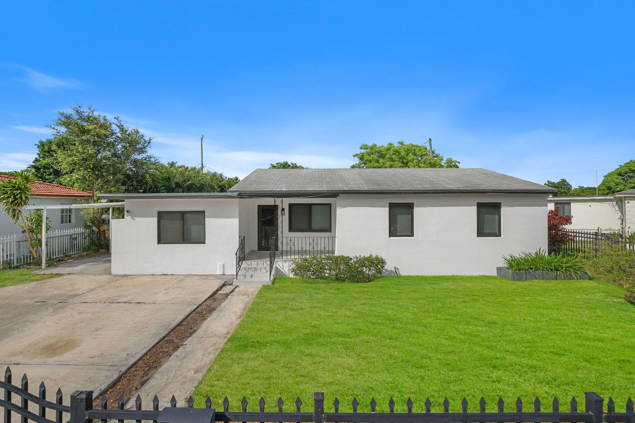 9001 NW 32ND CT Road