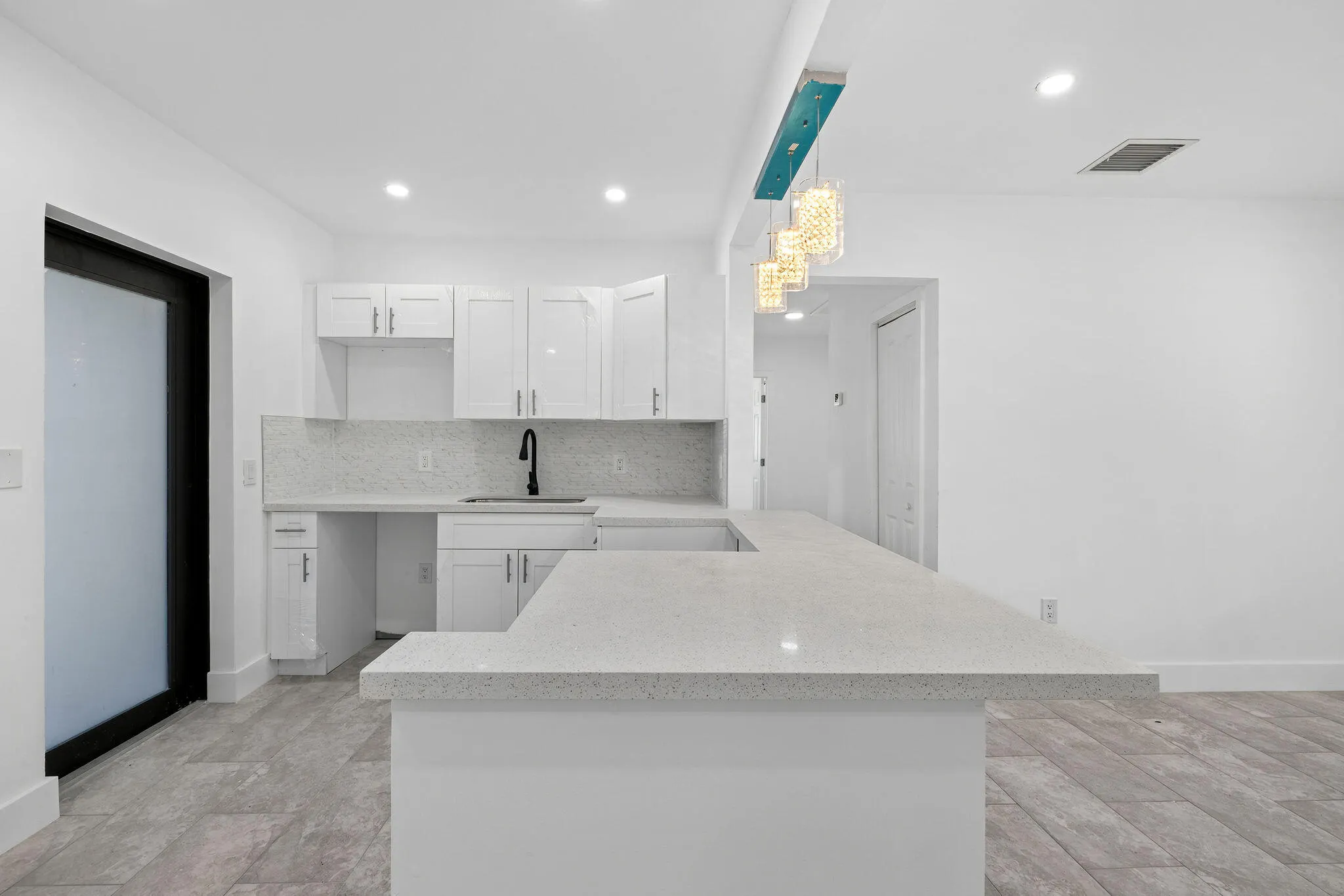 9001 NW 32ND CT Road