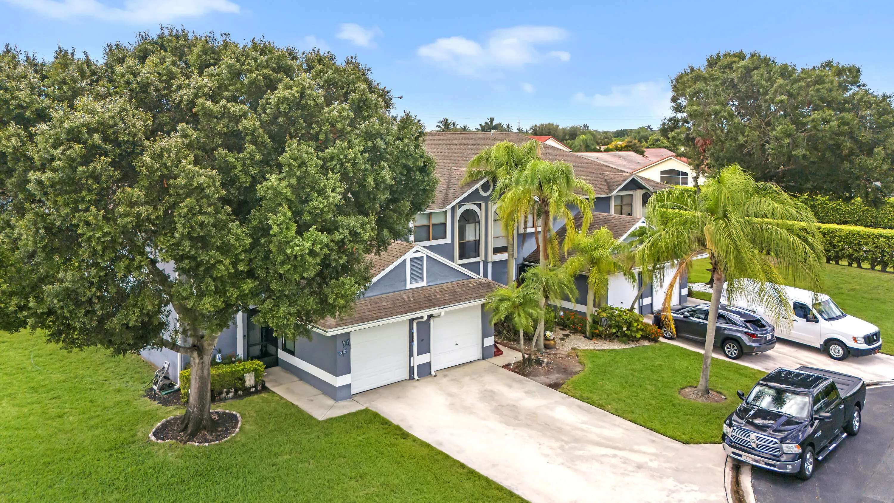 5892 NORTHPOINTE Lane