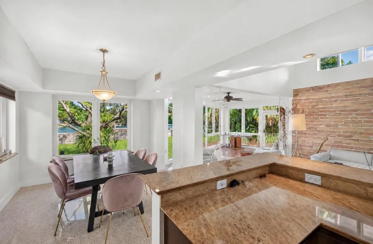 1345 MARSEILLE Drive